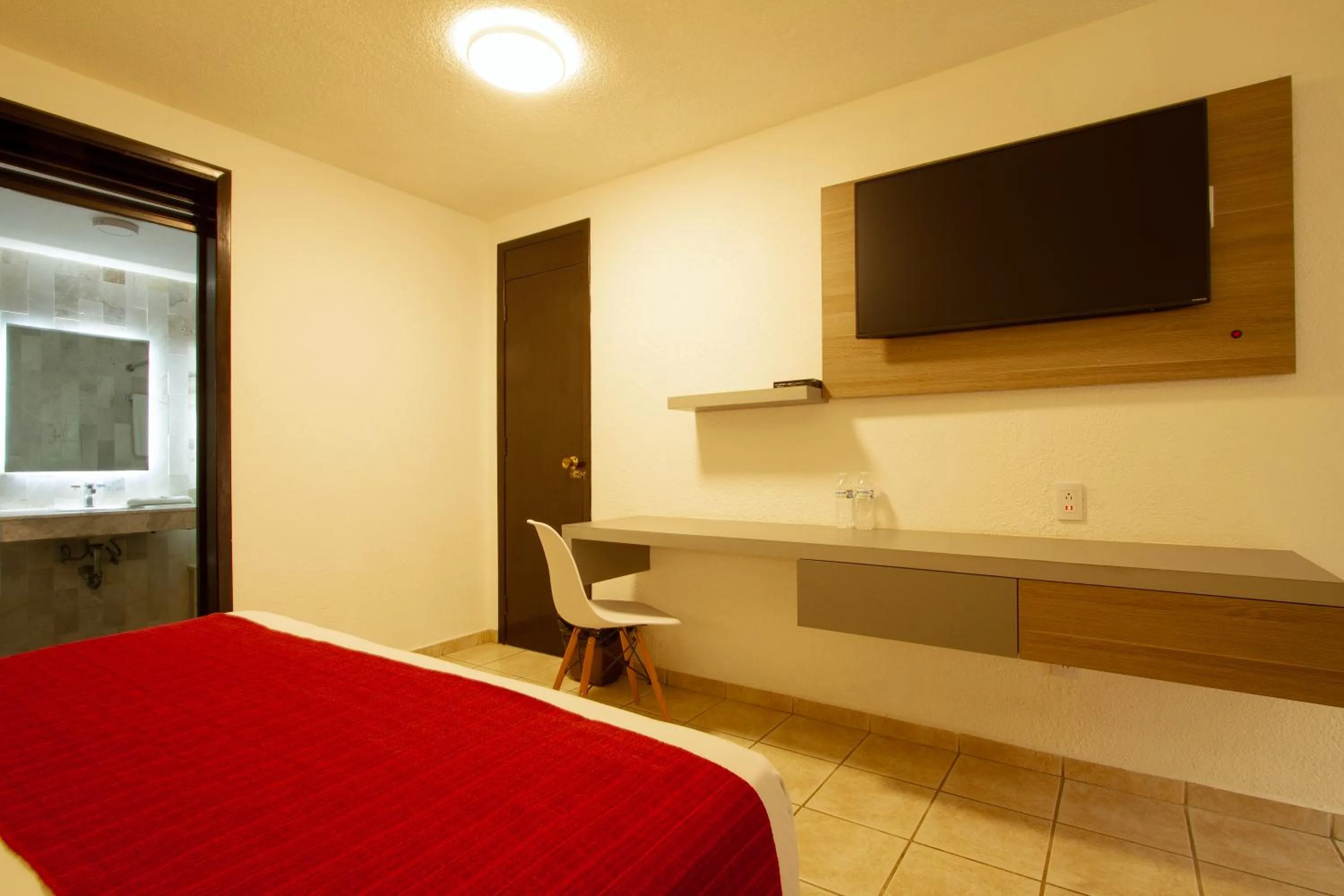 TV and multimedia, Bed in Hotel Bedd Express Querétaro