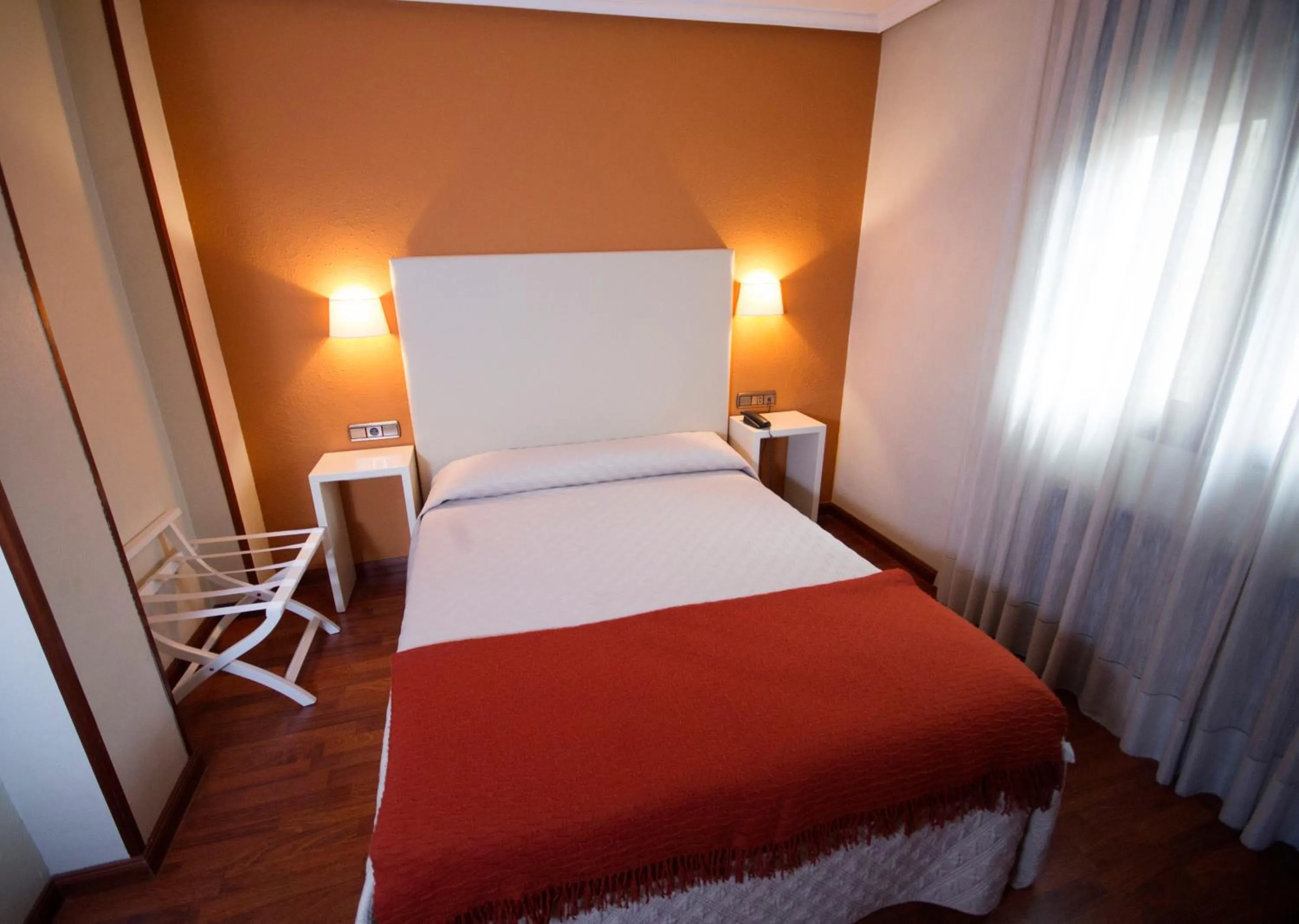 Bedroom, Bed in Hotel Ovetense