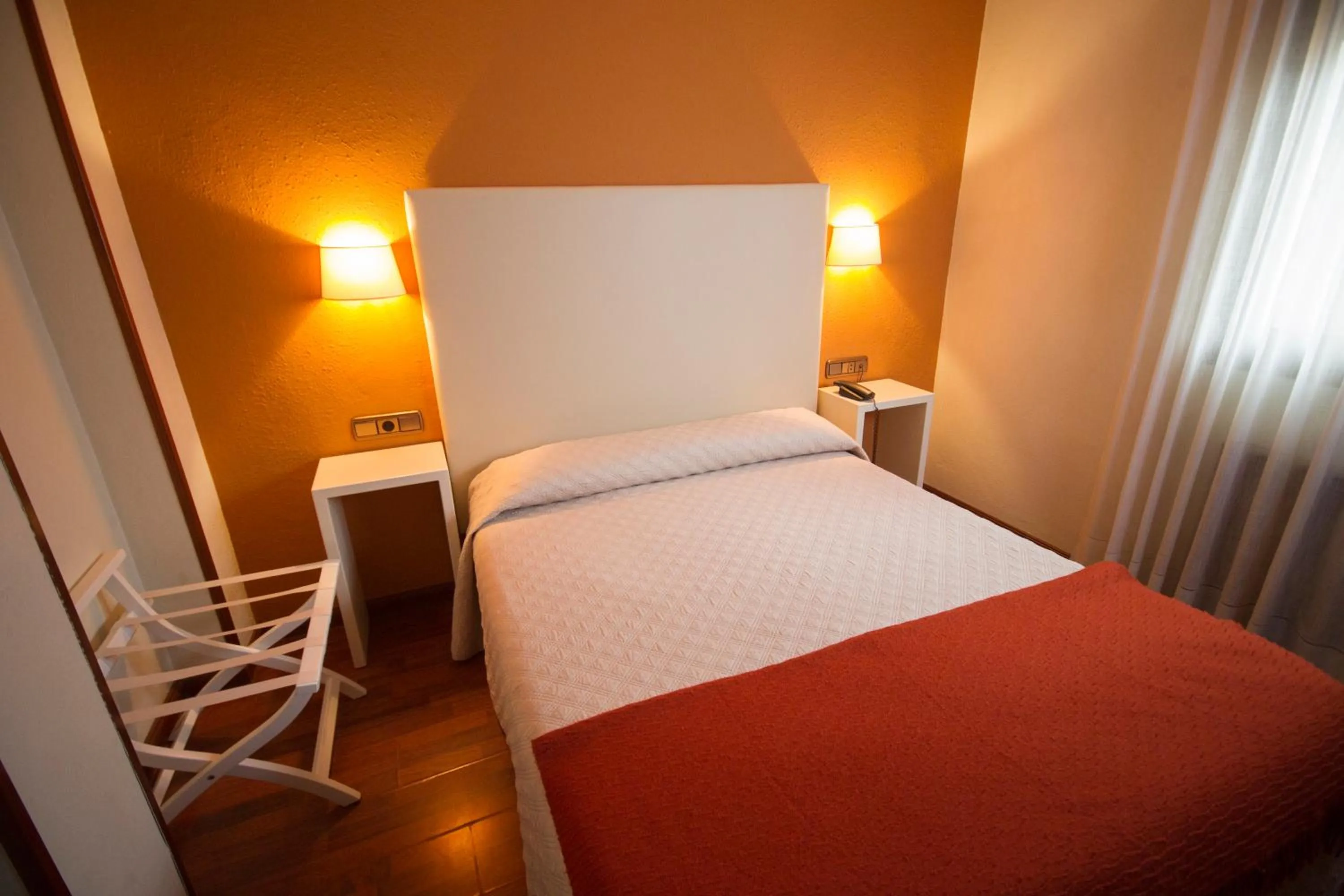 Bedroom, Bed in Hotel Ovetense