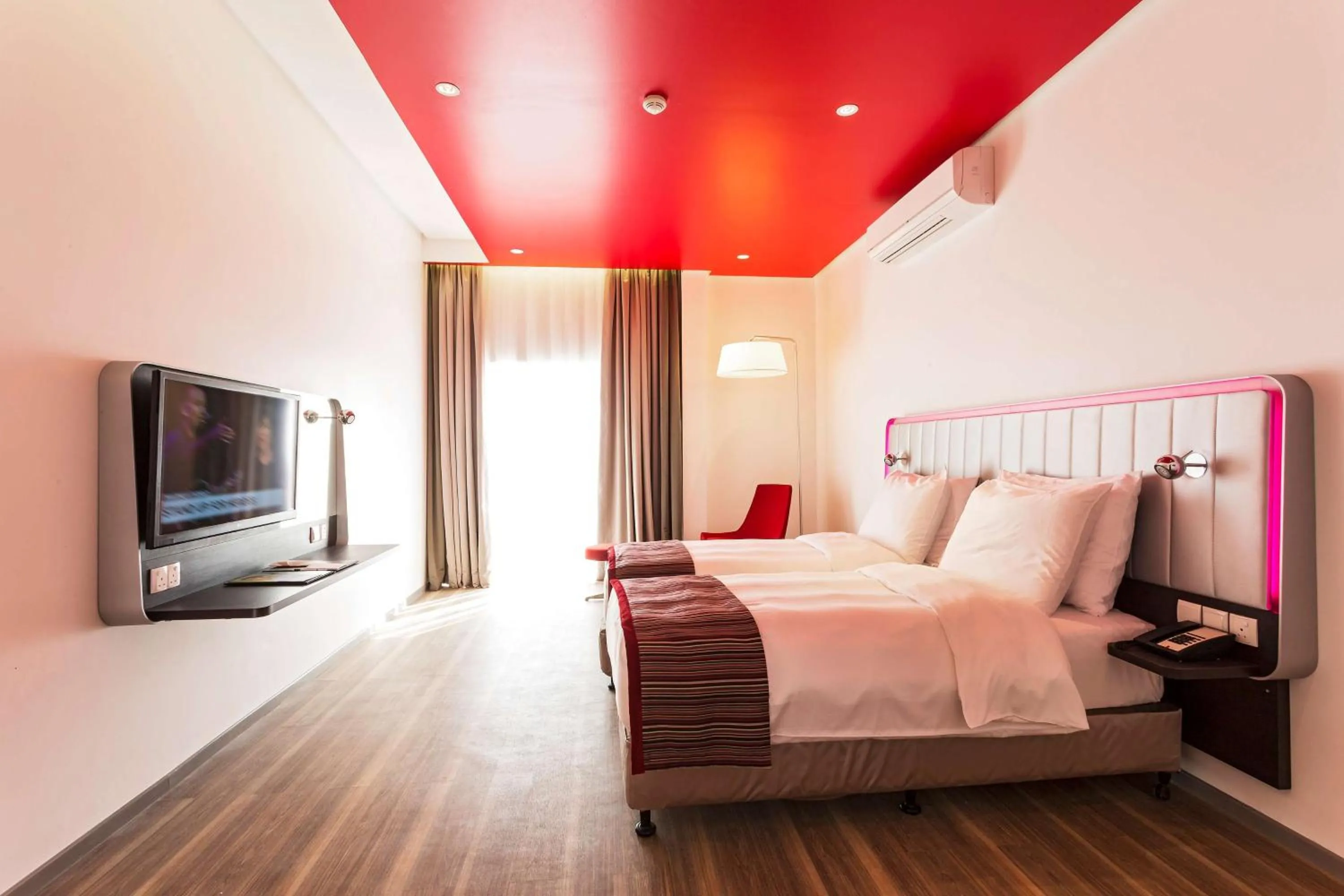 Photo of the whole room, Bed in Park Inn by Radisson Hotel and Residence Duqm