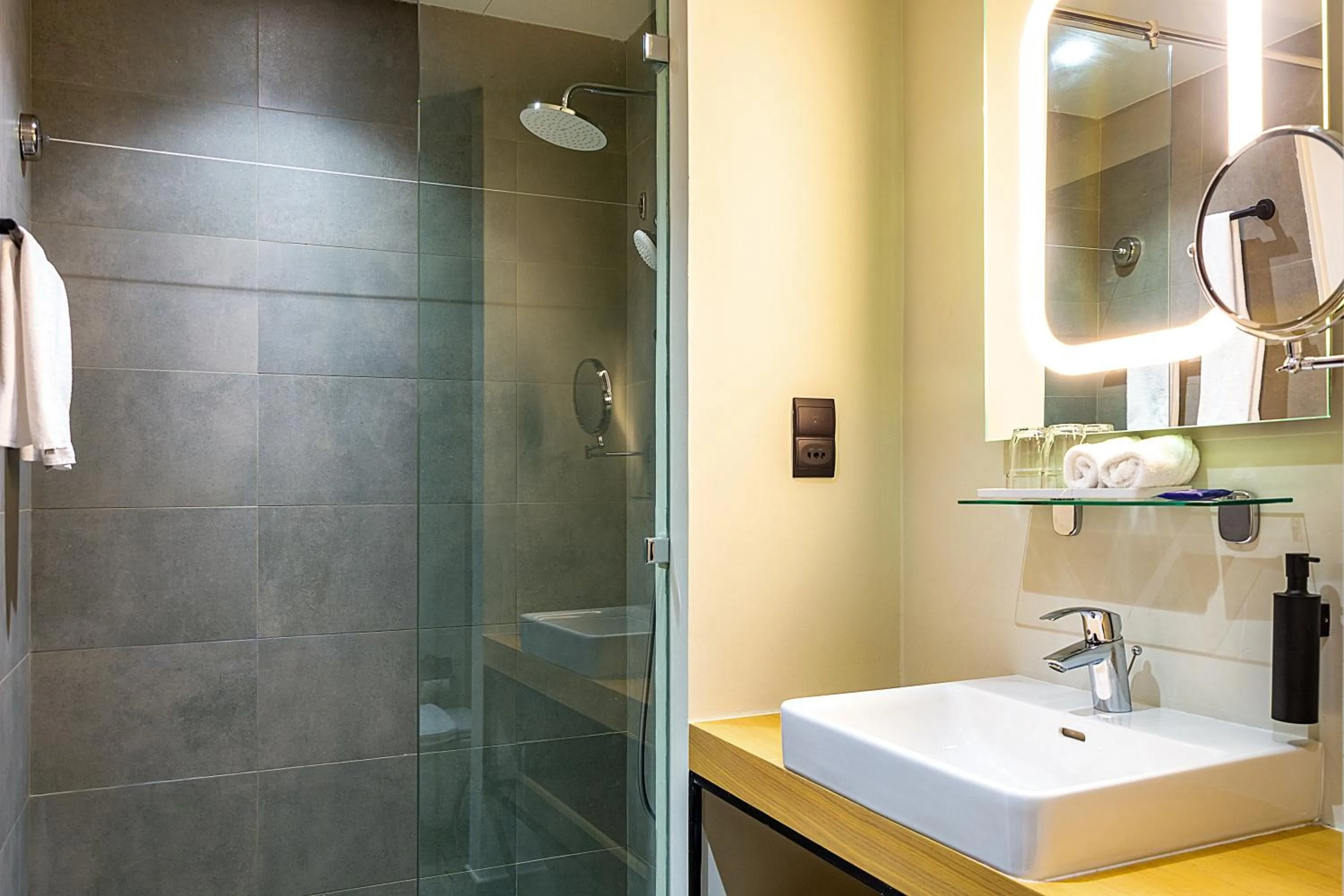 Bathroom in Park Inn by Radisson Hotel and Residence Duqm