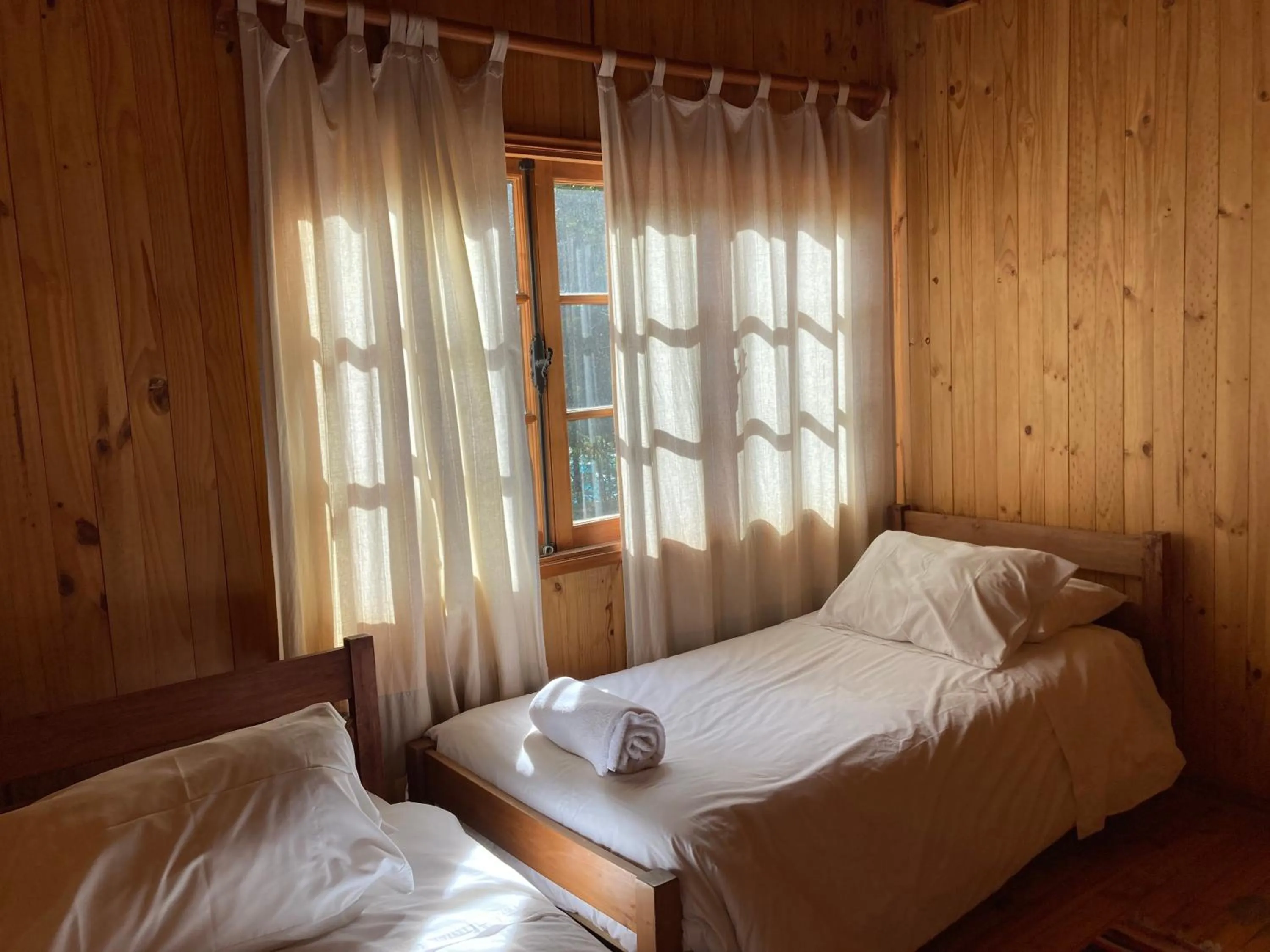 Bed in Green Baker Lodge