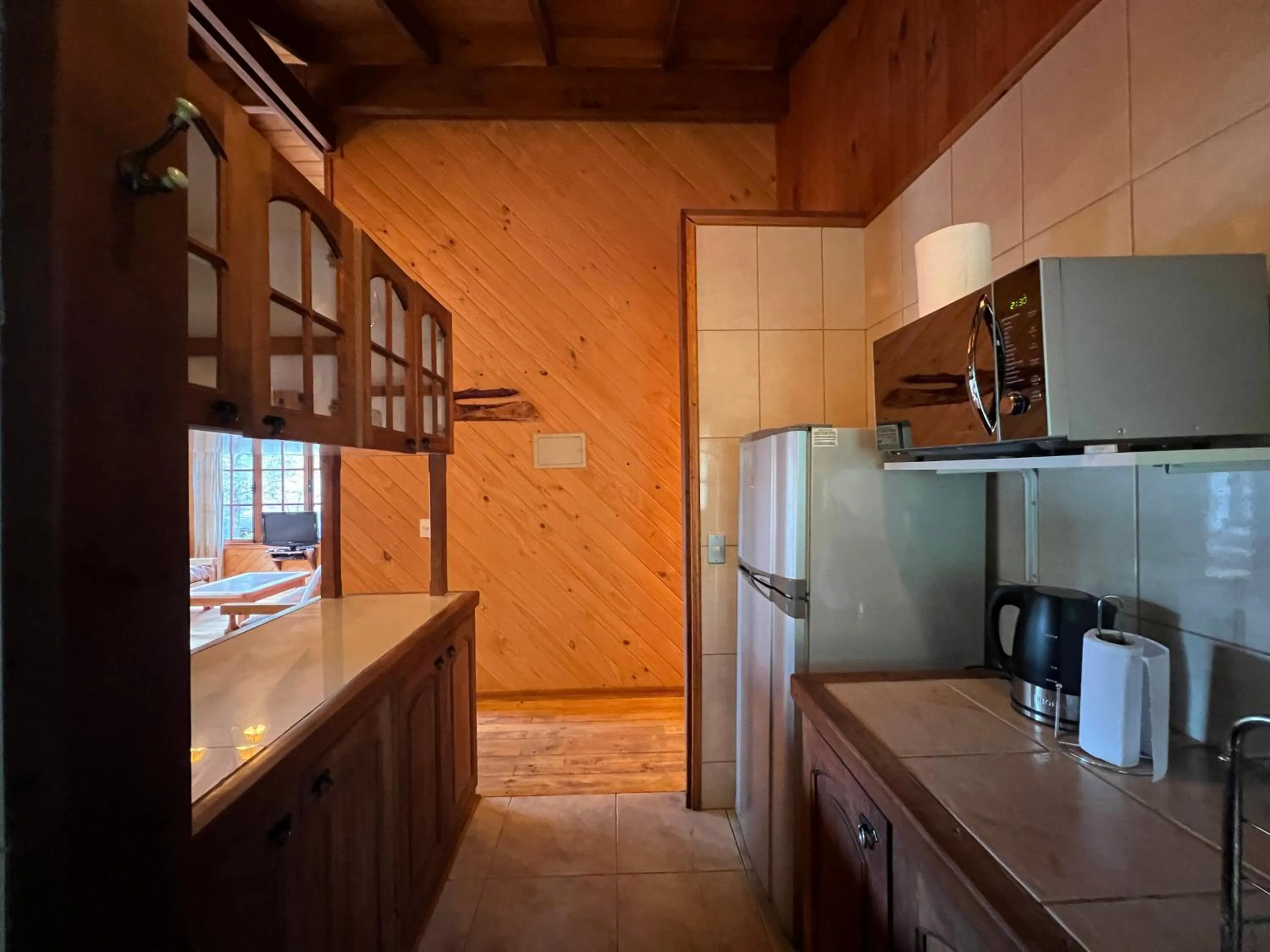Kitchen or kitchenette in Green Baker Lodge