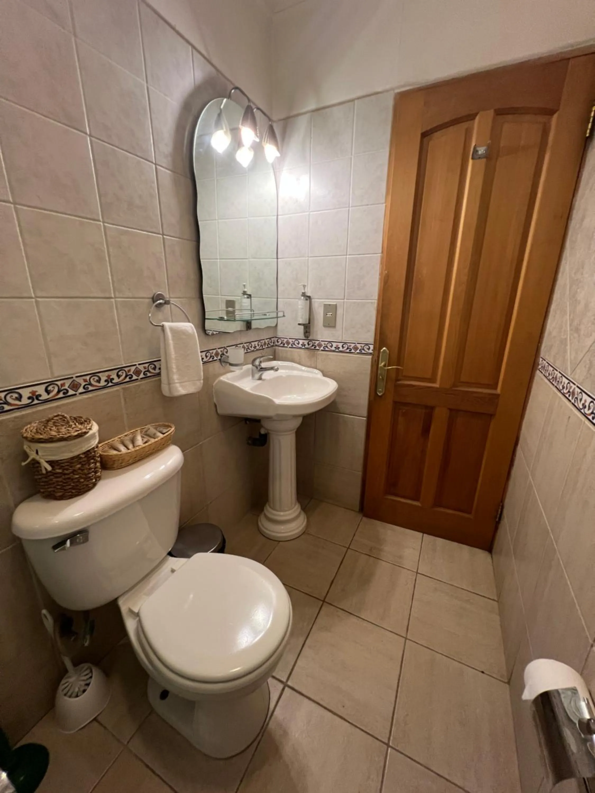 Bathroom in Green Baker Lodge