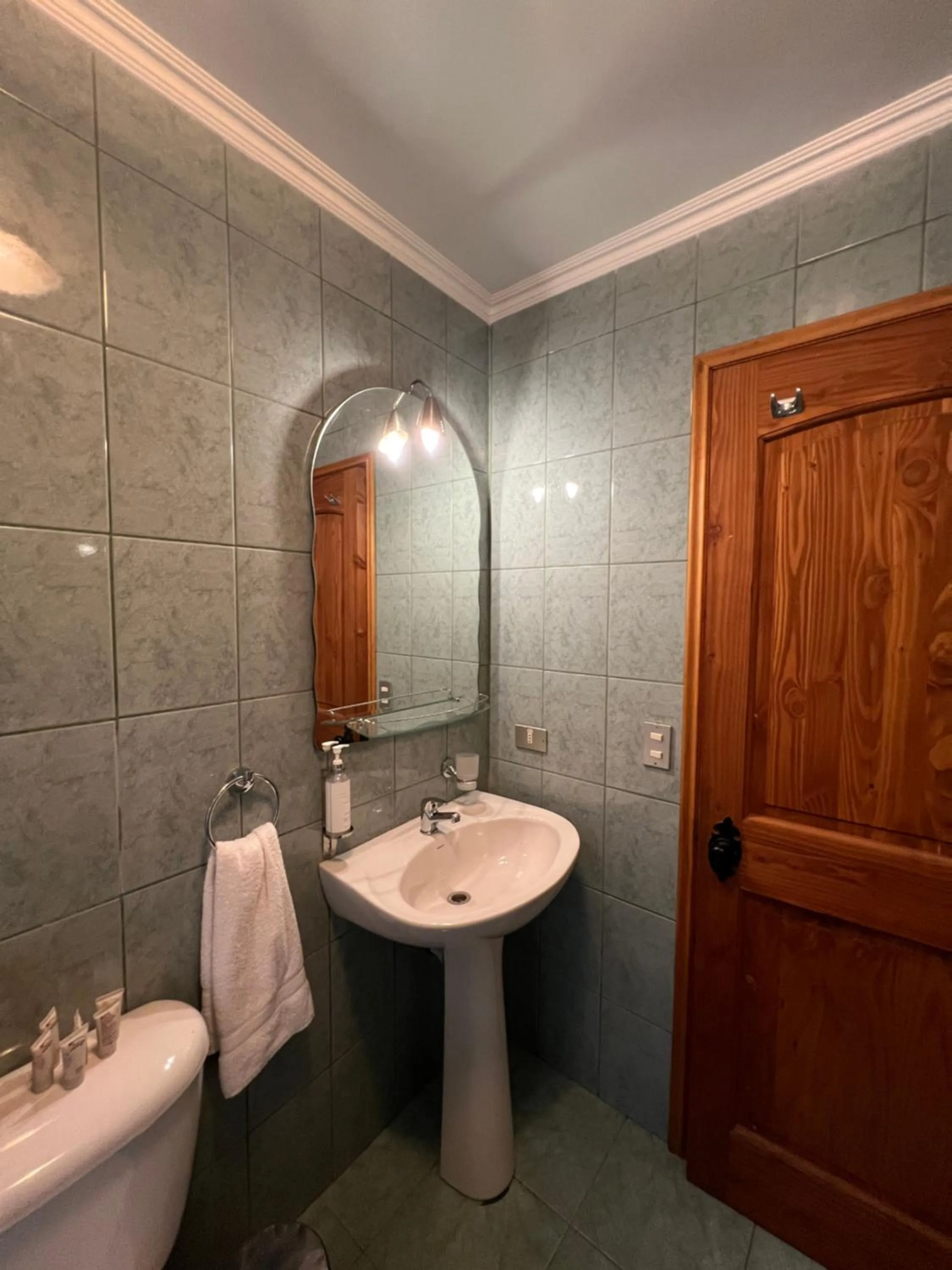 Toilet in Green Baker Lodge