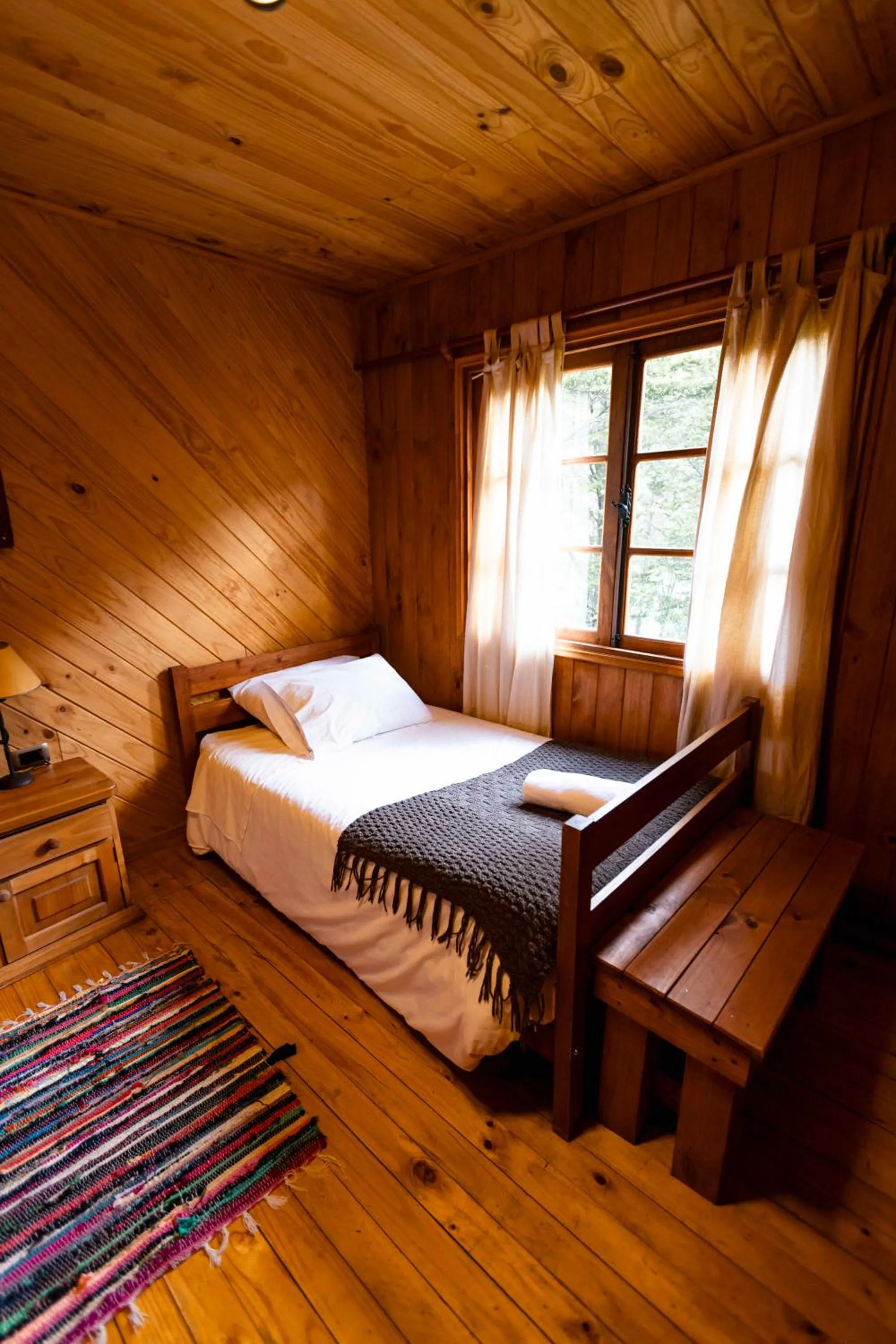 Bed in Green Baker Lodge