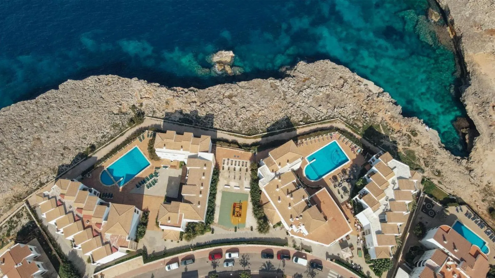 Property building in Apartamentos Blancala