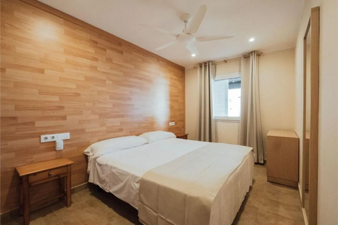 Bedroom, Bed in Apartamentos Blancala