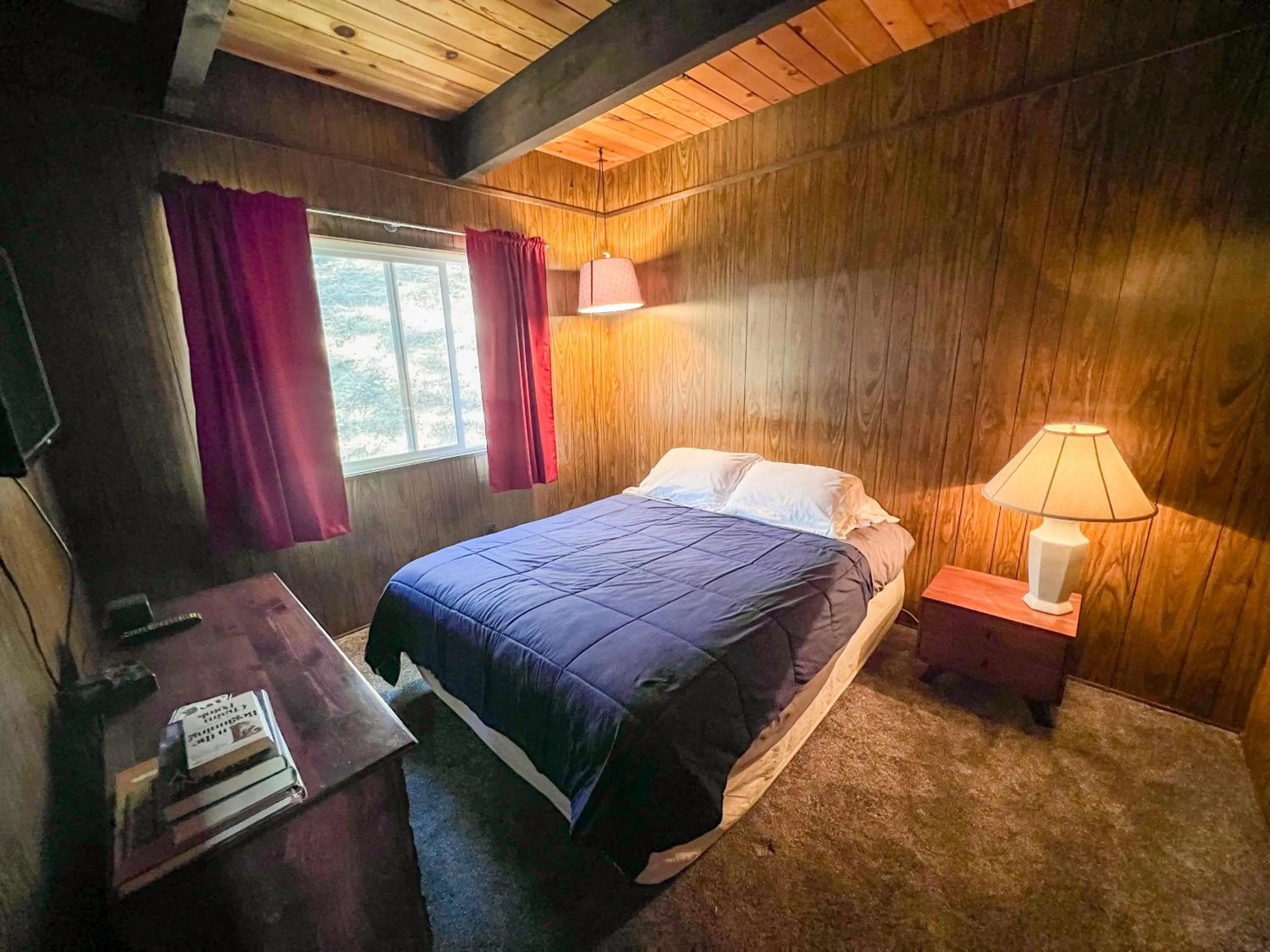 Bedroom, Bed in ITH Big Bear Lake Hostel & Lodge