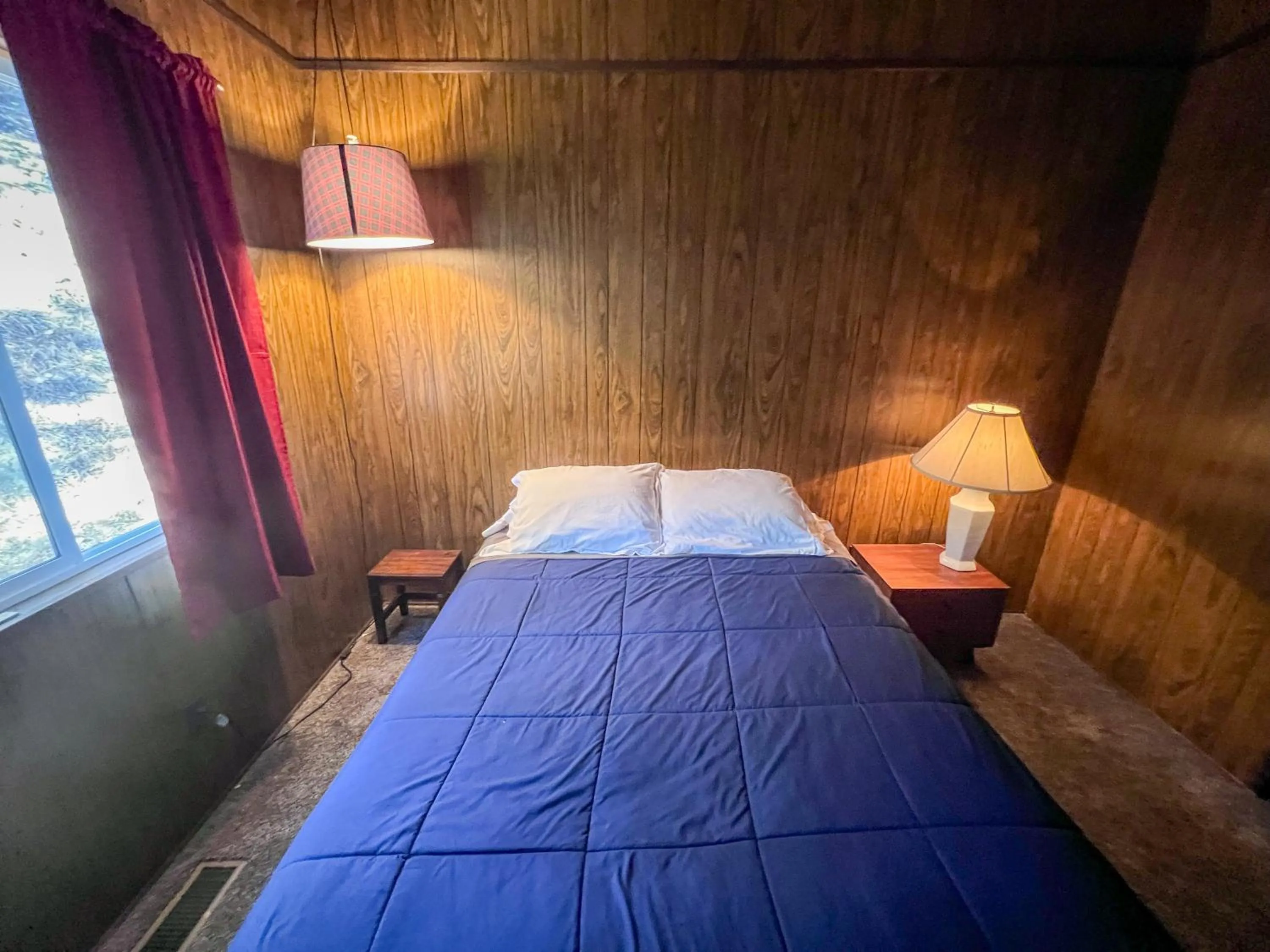 Bedroom, Bed in ITH Big Bear Lake Hostel & Lodge