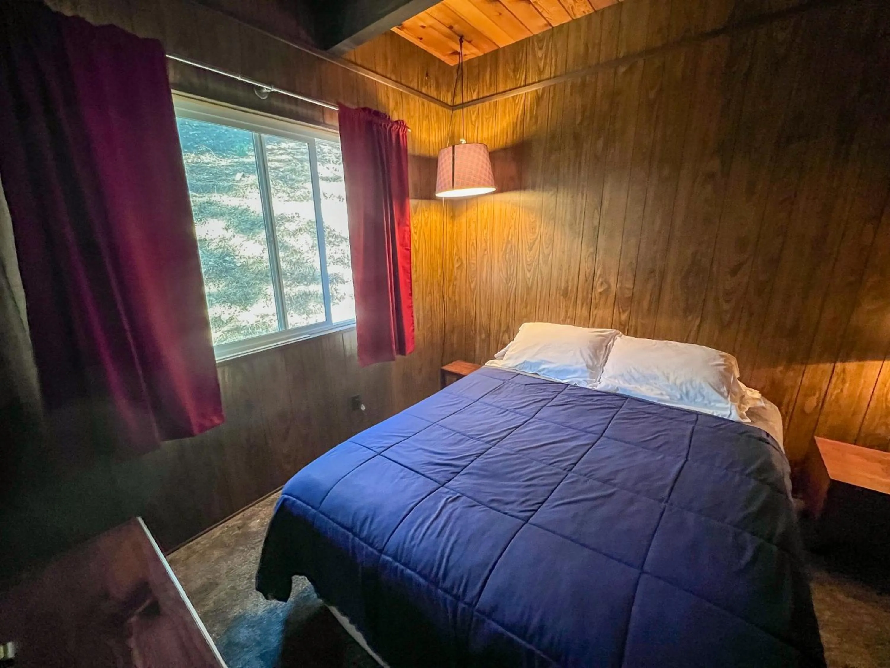 Bedroom, Bed in ITH Big Bear Lake Hostel & Lodge