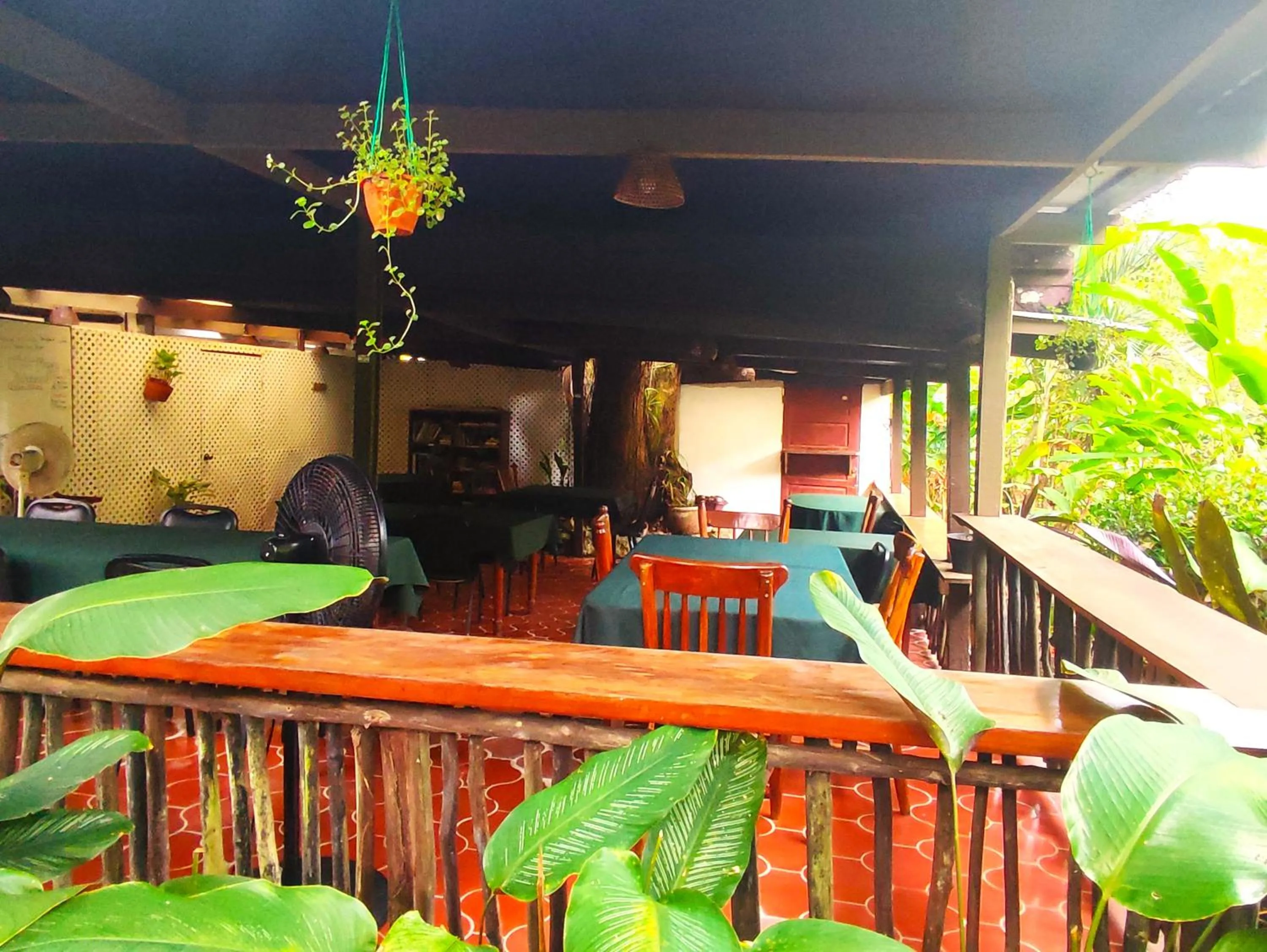 Restaurant/places to eat in Maya Mountain Lodge