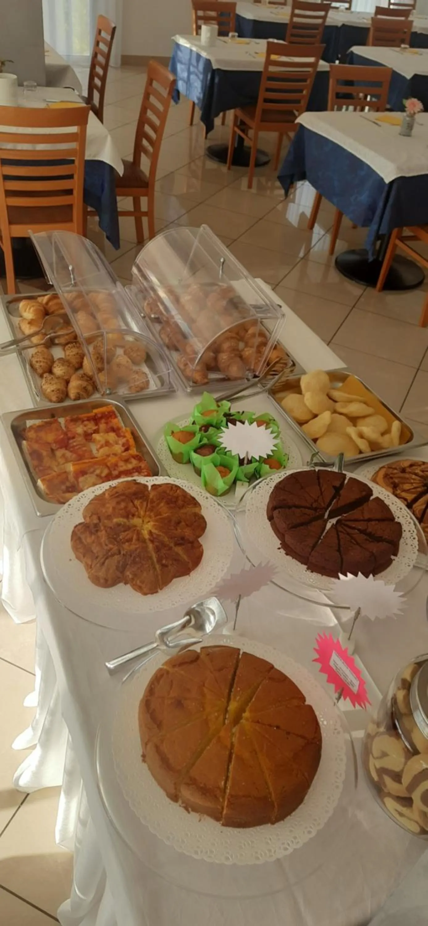 Breakfast in Hotel Massimo