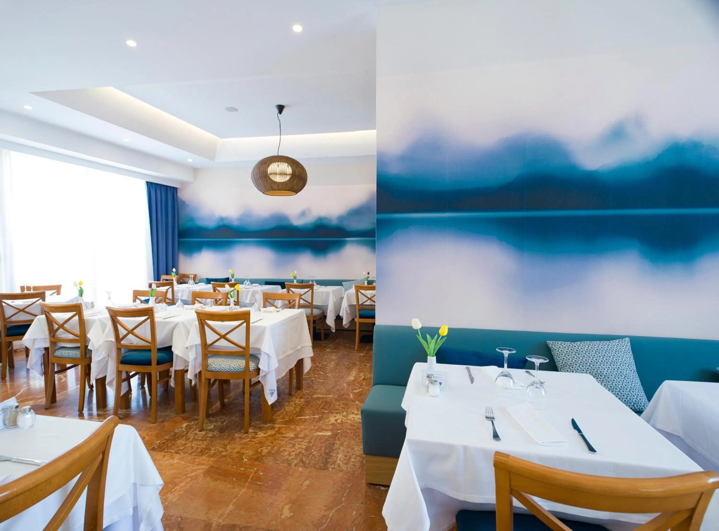 Restaurant/places to eat in Hotel Osiris Ibiza