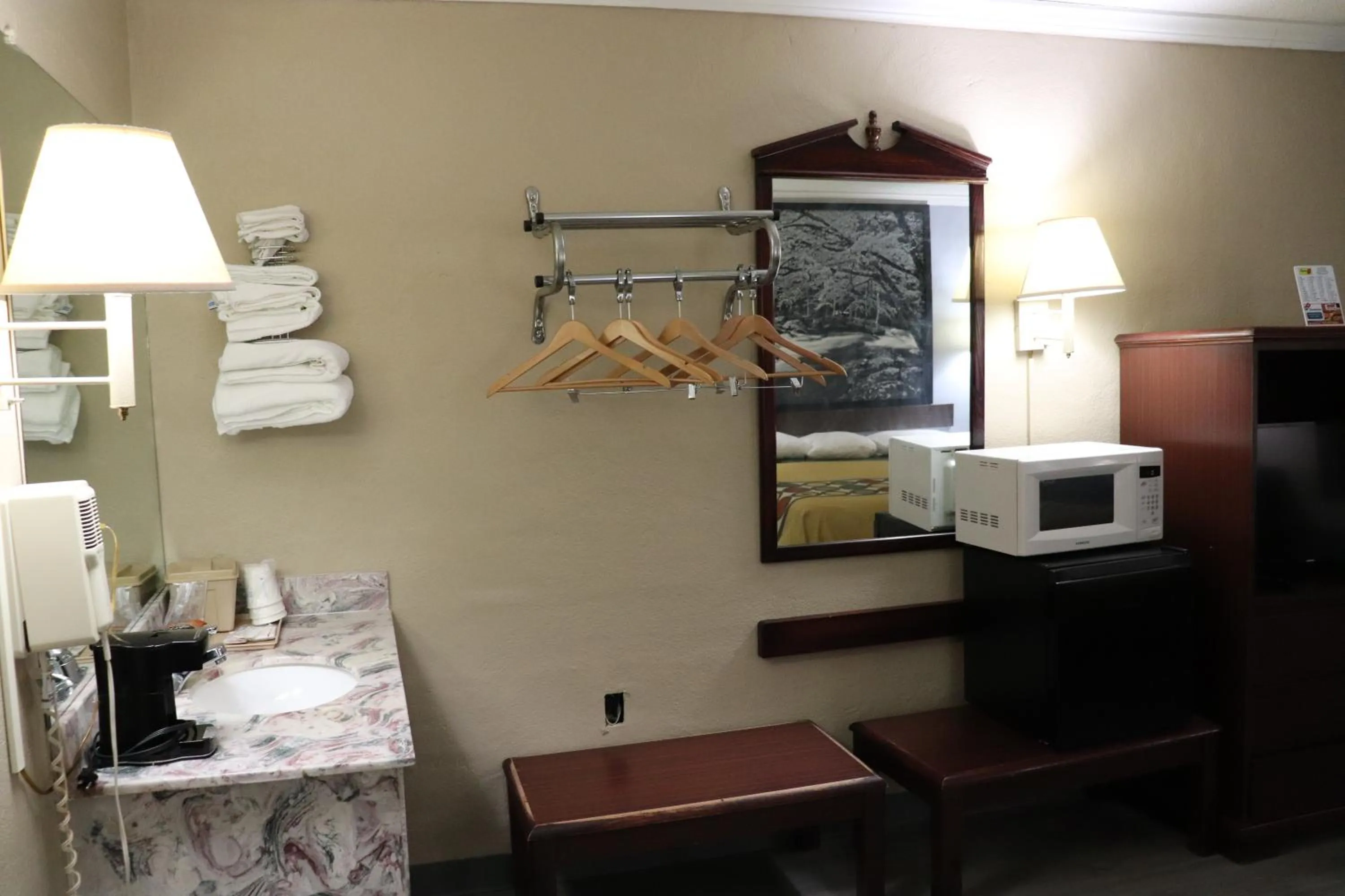 minibar in Super 8 by Wyndham Clarksville East