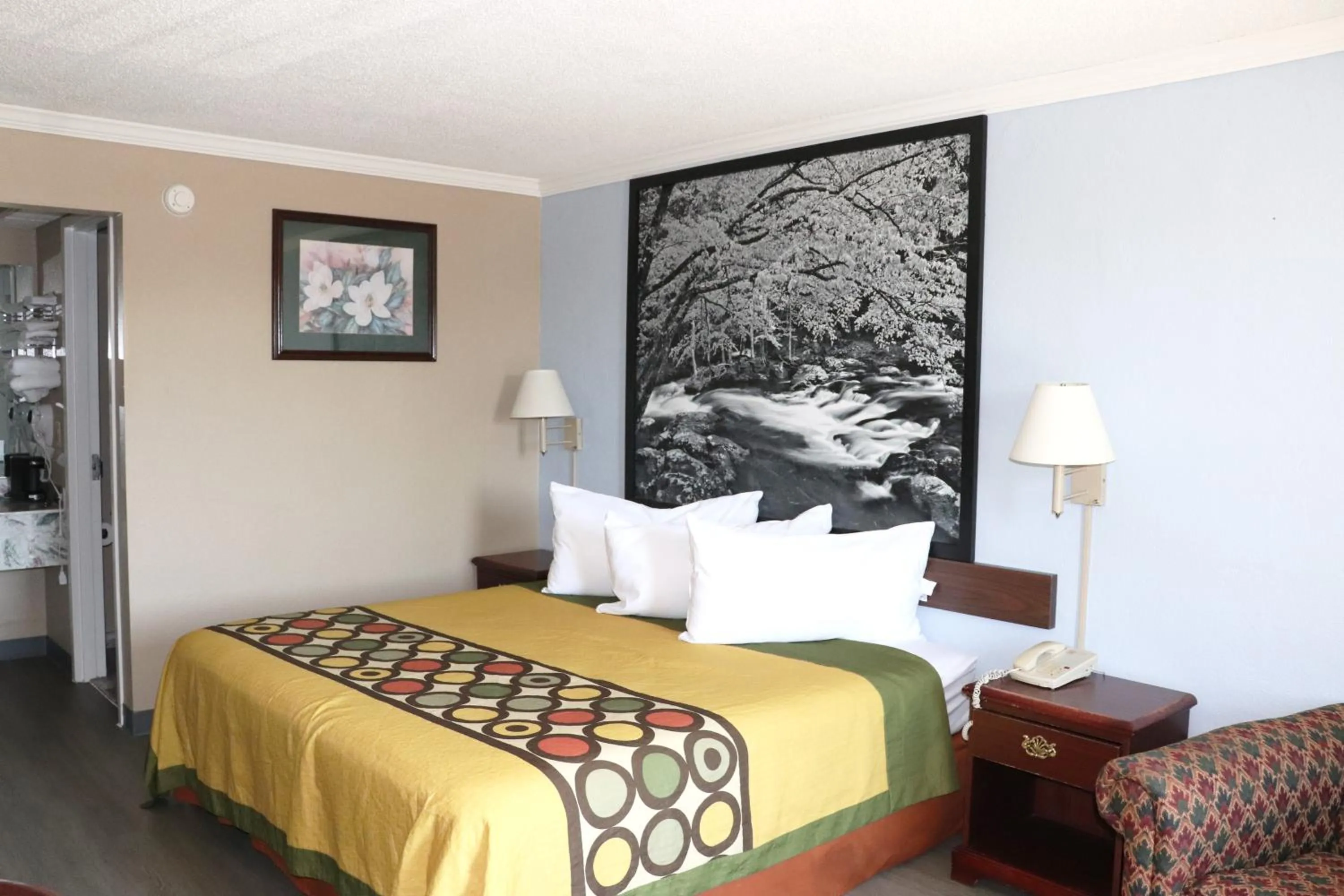 Bed in Super 8 by Wyndham Clarksville East