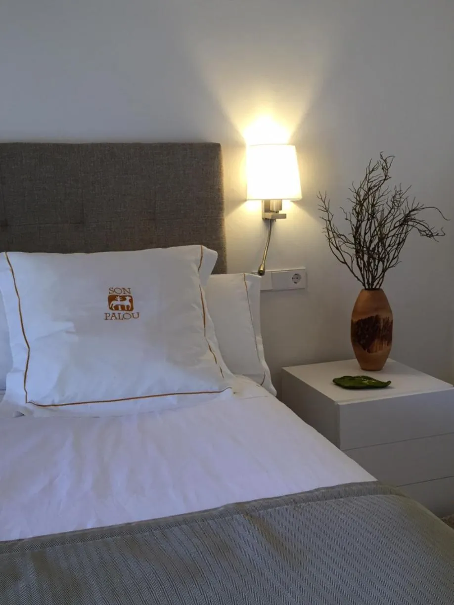 Bedroom, Bed in Finca Hotel Son Palou