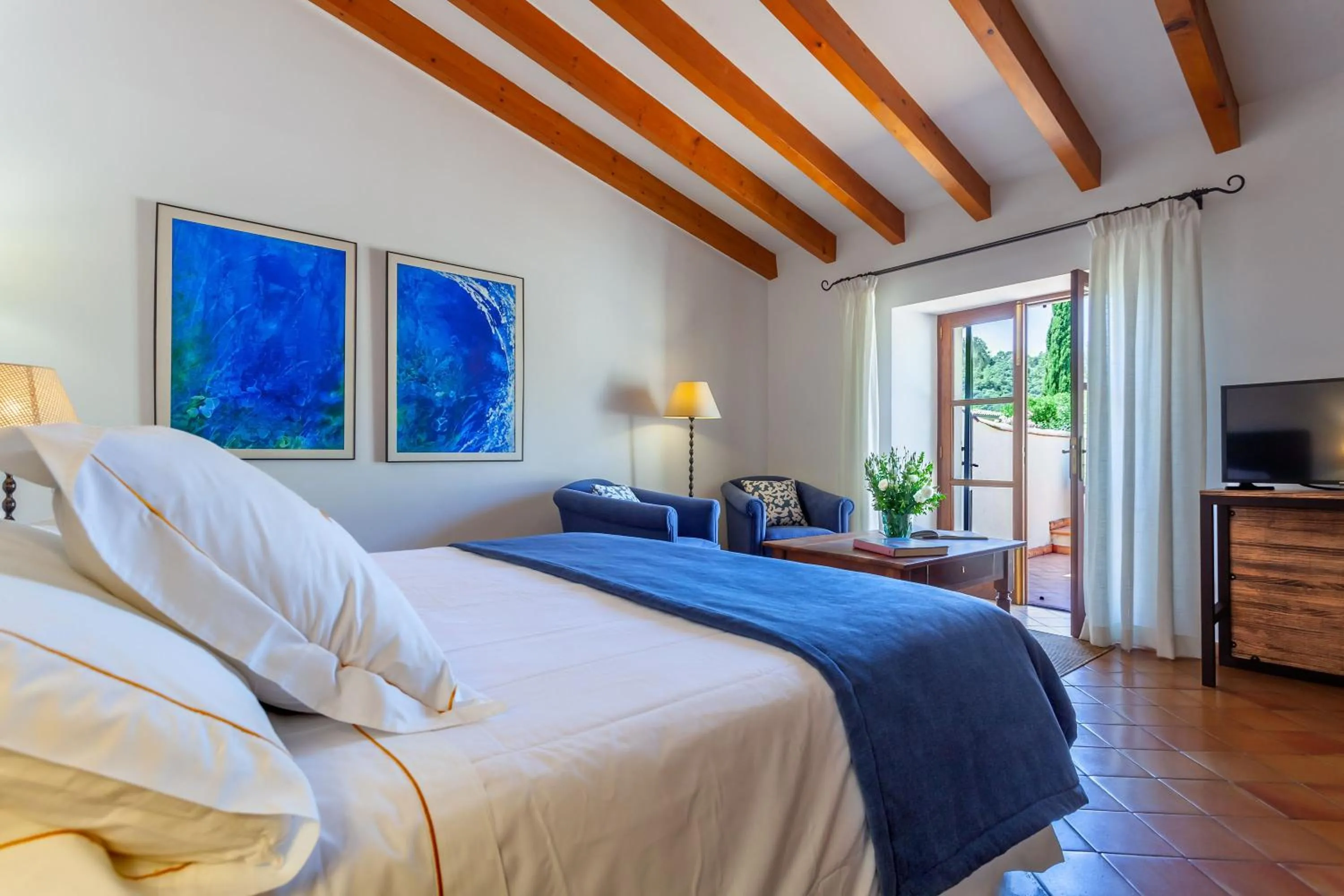 Photo of the whole room, Bed in Finca Hotel Son Palou