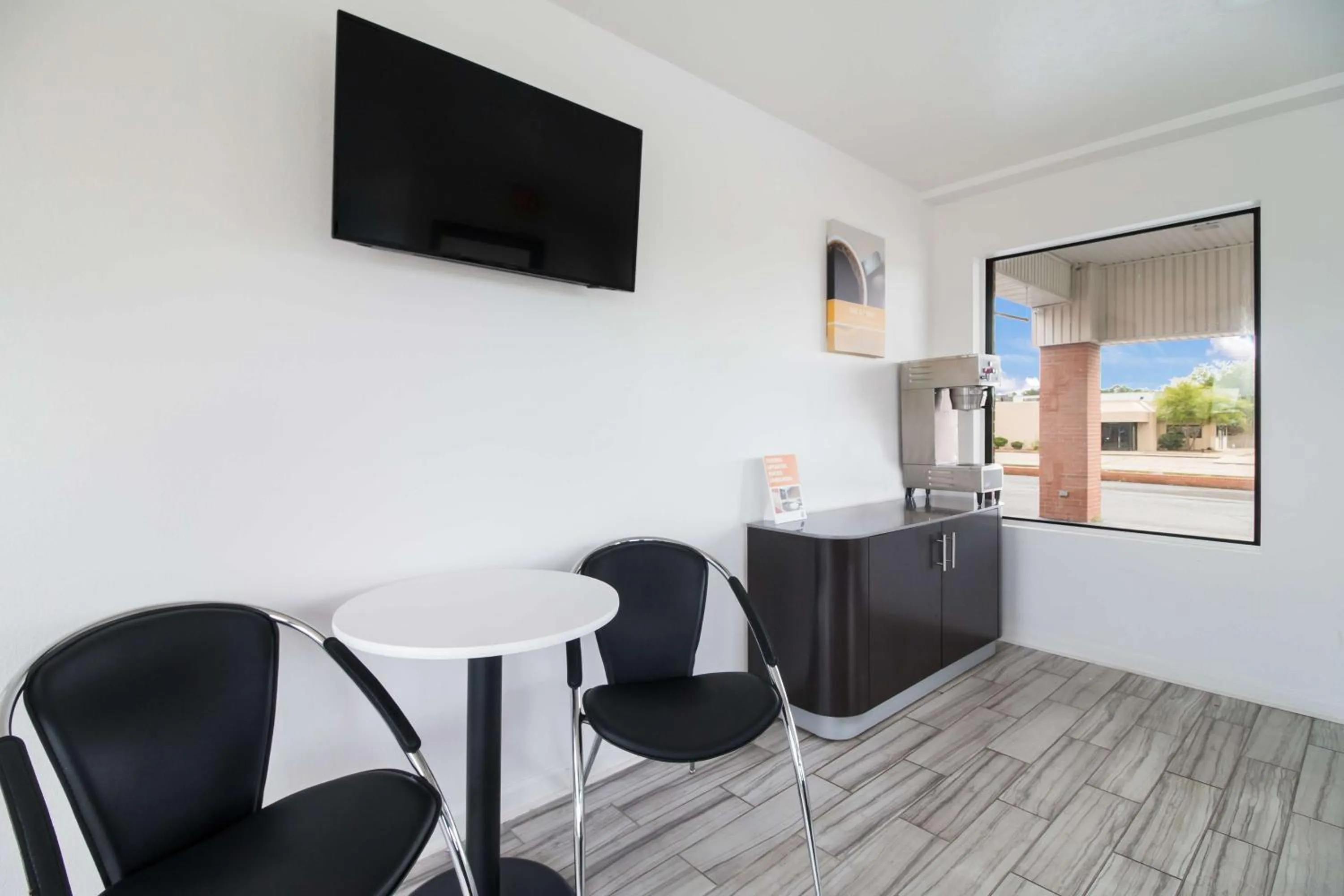 Coffee/tea facilities in Motel 6-Metropolis, IL