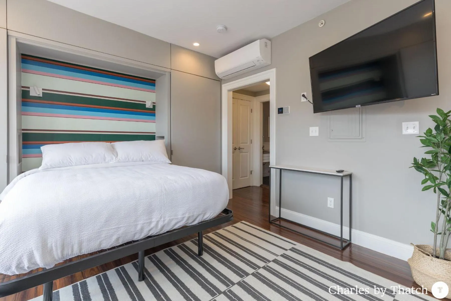 Bed in J Miller Flats by Thatch