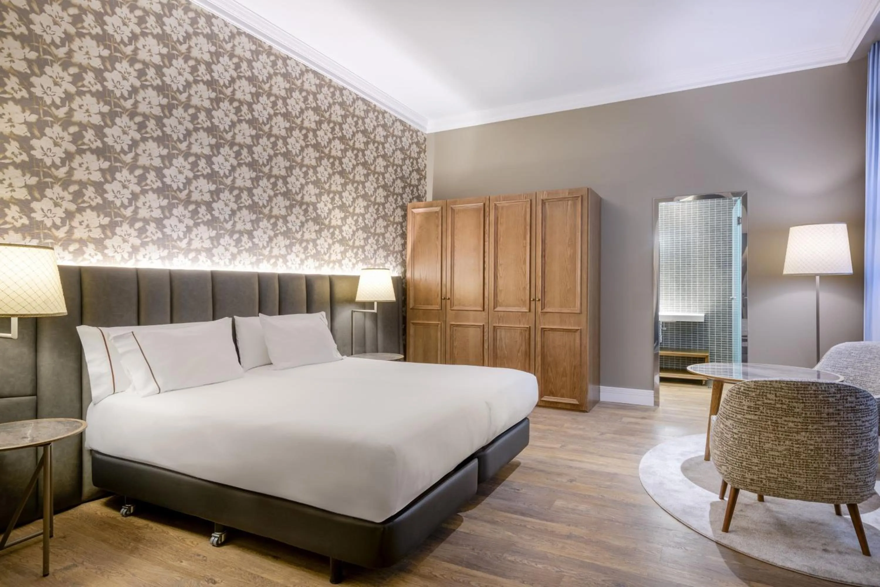 Photo of the whole room, Bed in Hotel Palacio del Retiro, Autograph Collection