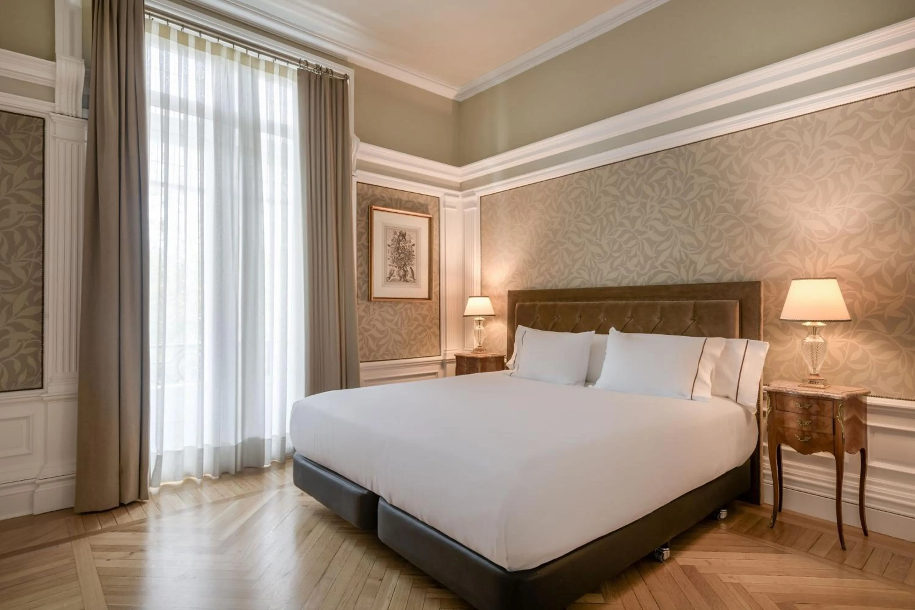 Photo of the whole room, Bed in Hotel Palacio del Retiro, Autograph Collection