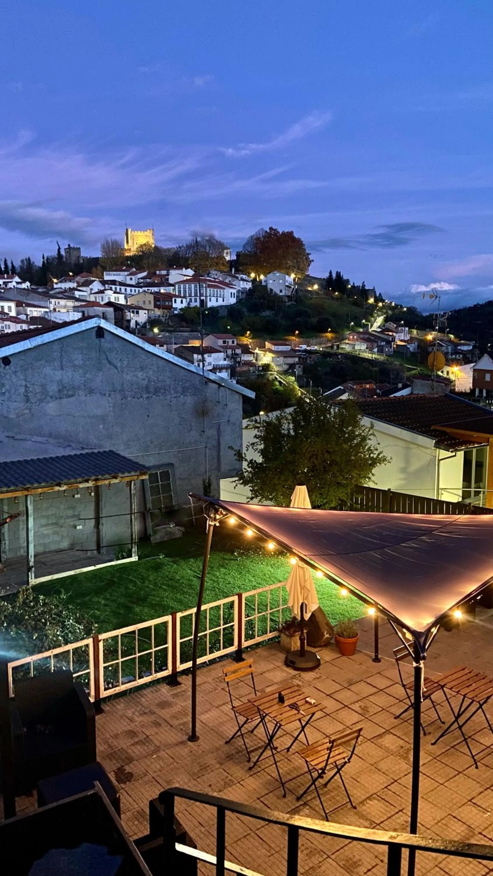 Natural landscape in Inn Door 21 - Hostel & Suite