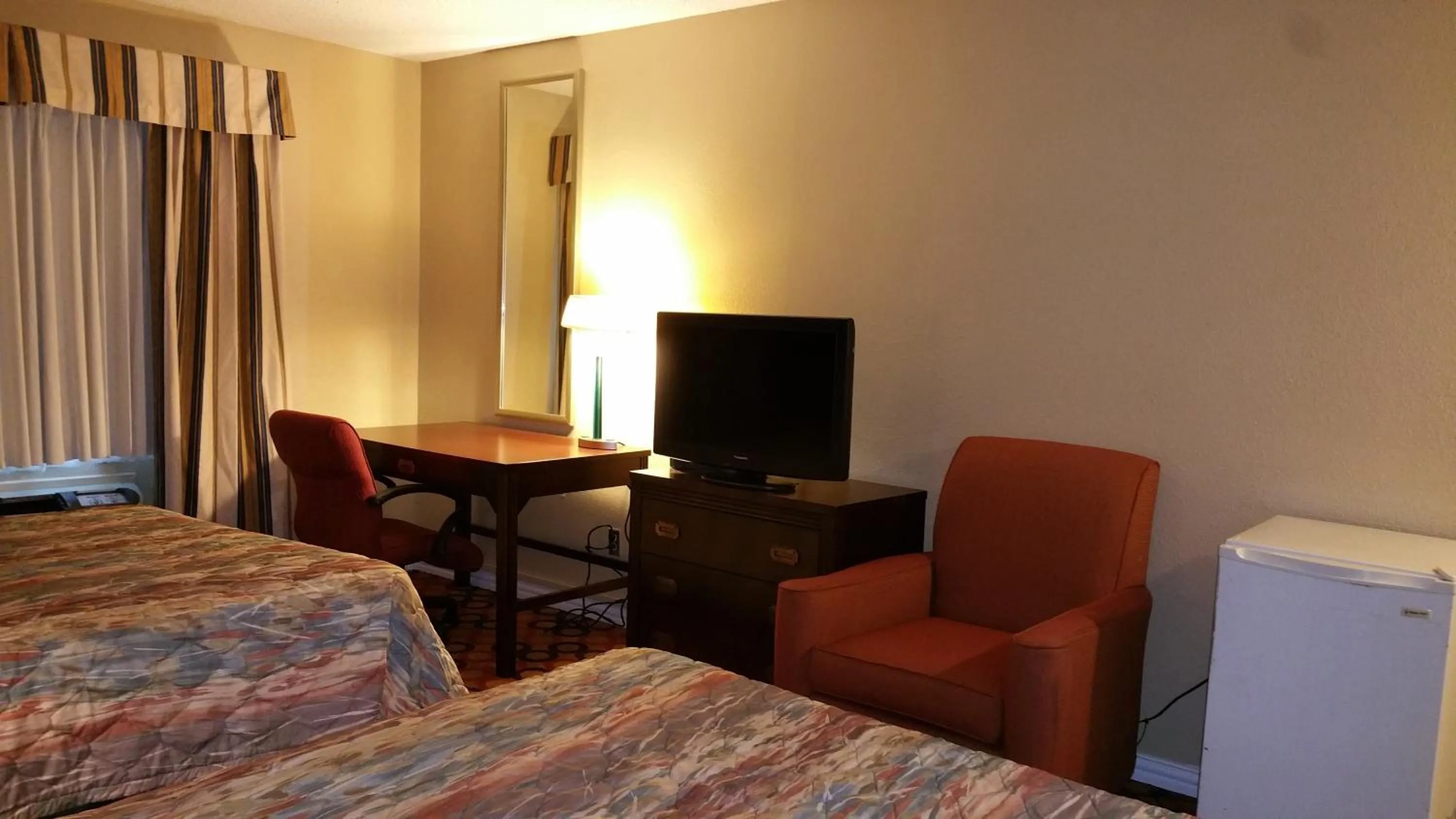 Bedroom, Bed in Executive Inn and Suites Waxahachie
