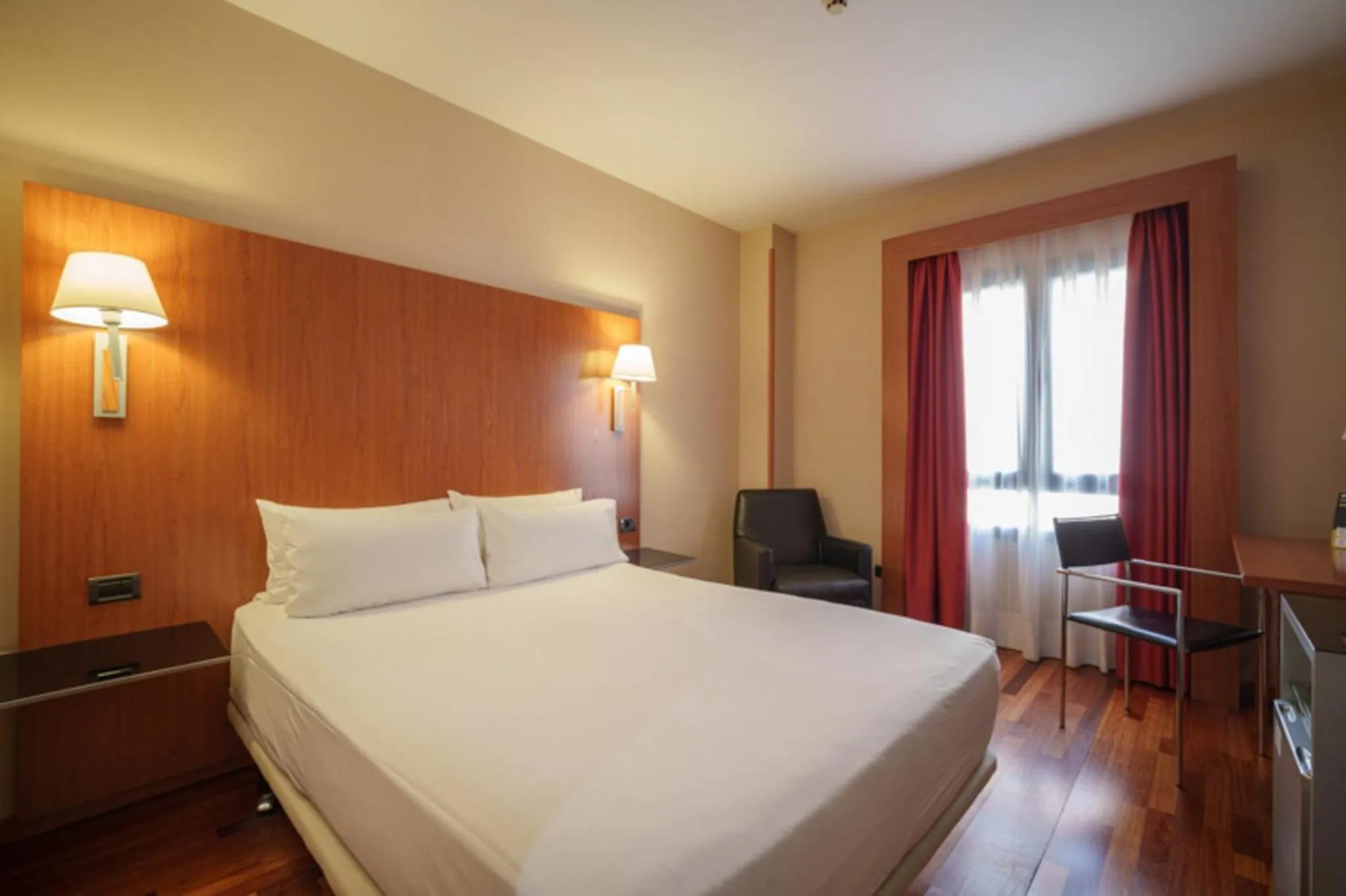 Photo of the whole room, Bed in Sercotel AB Arganda