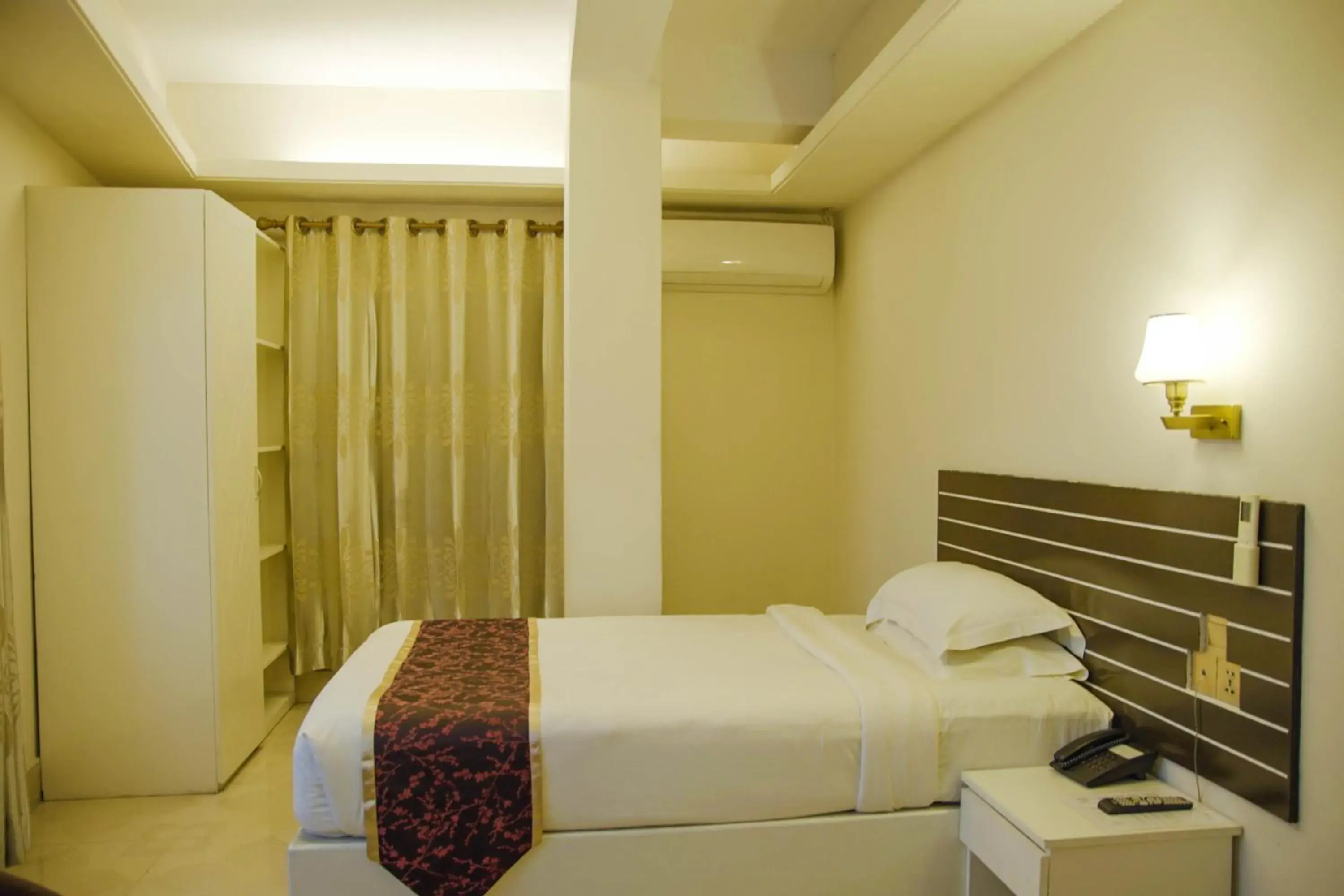 Standard Single Room in Hotel Shuktara Dhaka Standard Single Room in Hotel Shuktara Dhaka