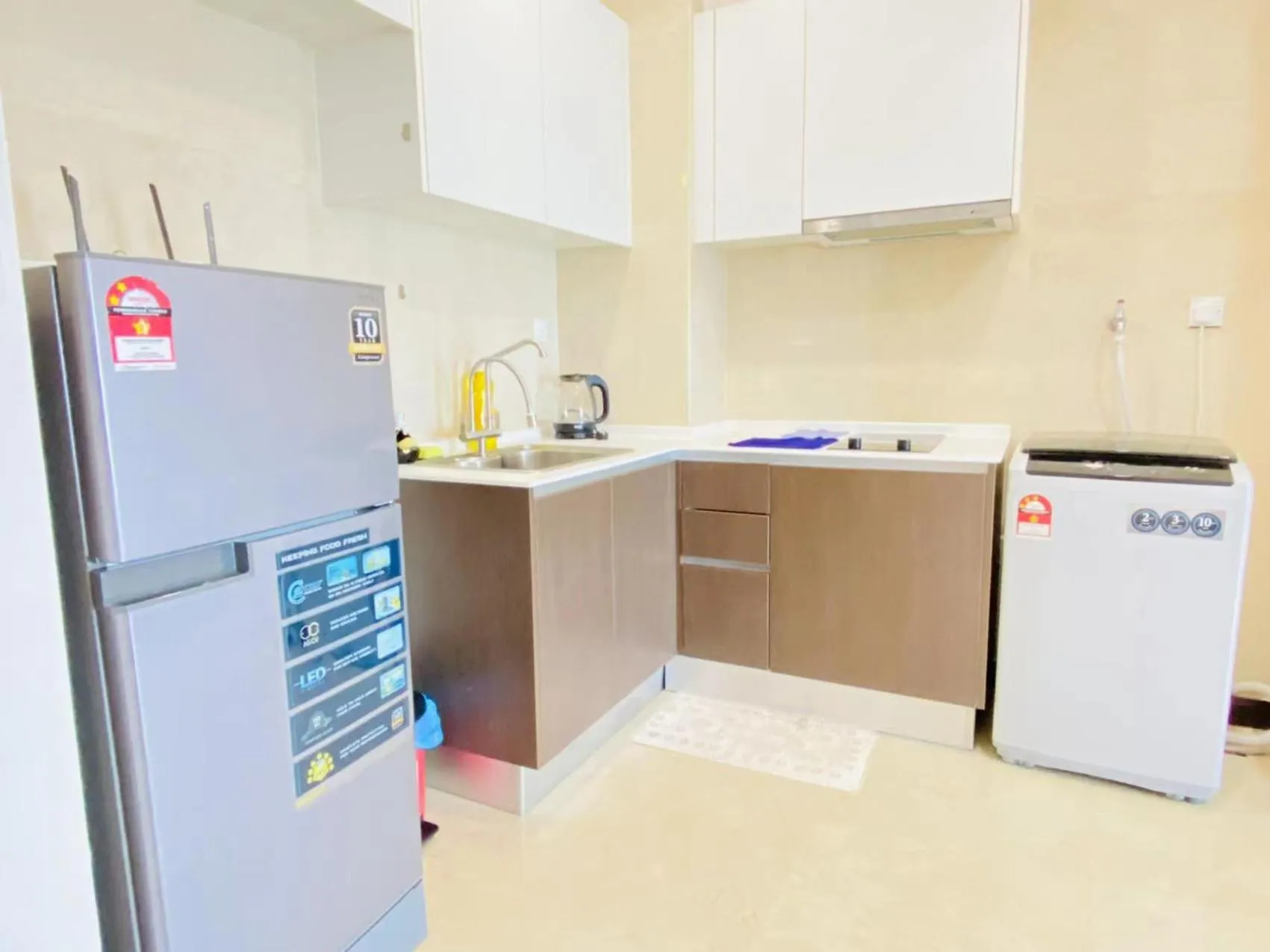 Kitchen or kitchenette in Silver Scape Residence Melaka Raya By Heystay Management