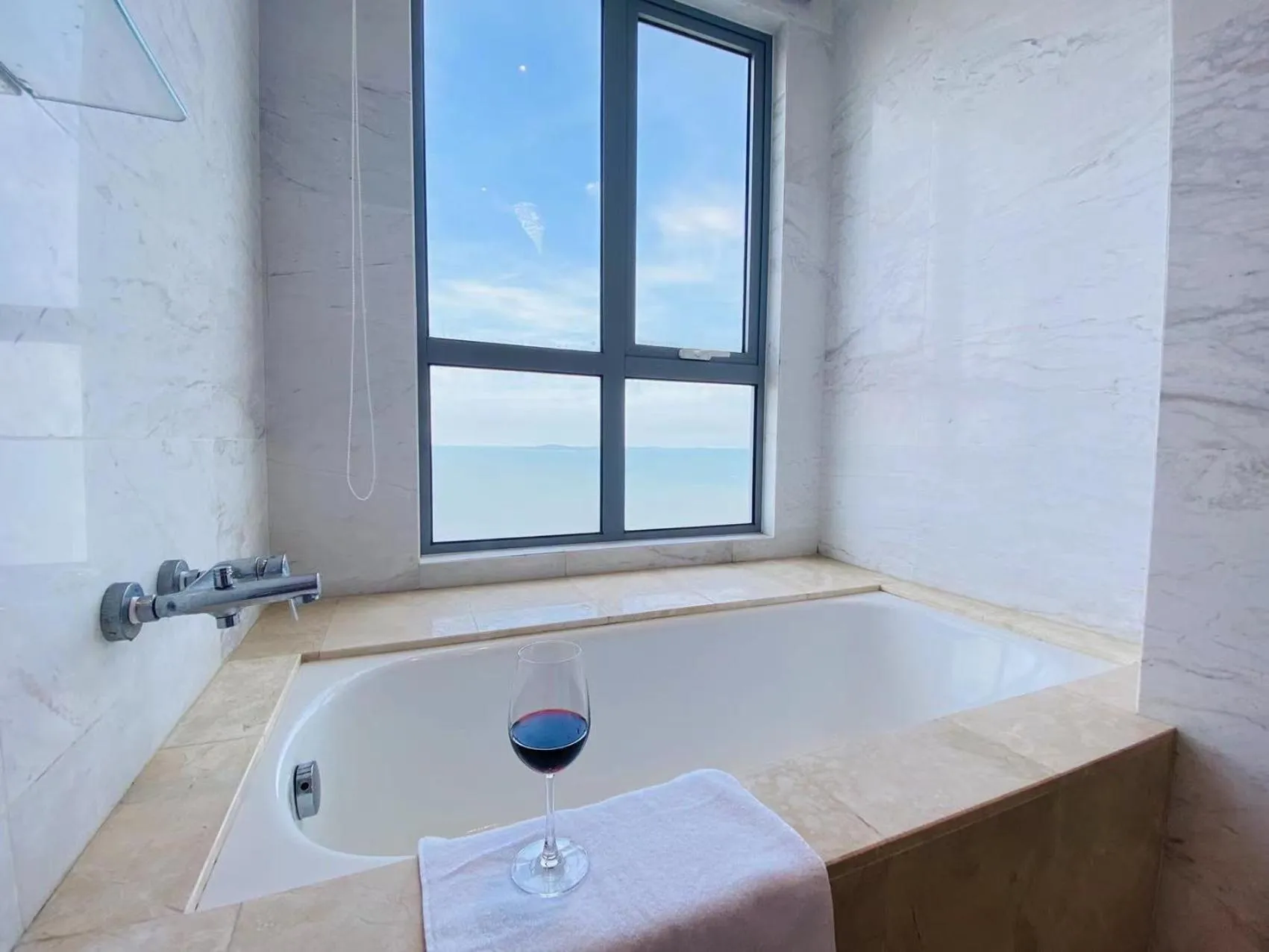 Bath in Silver Scape Residence Melaka Raya By Heystay Management