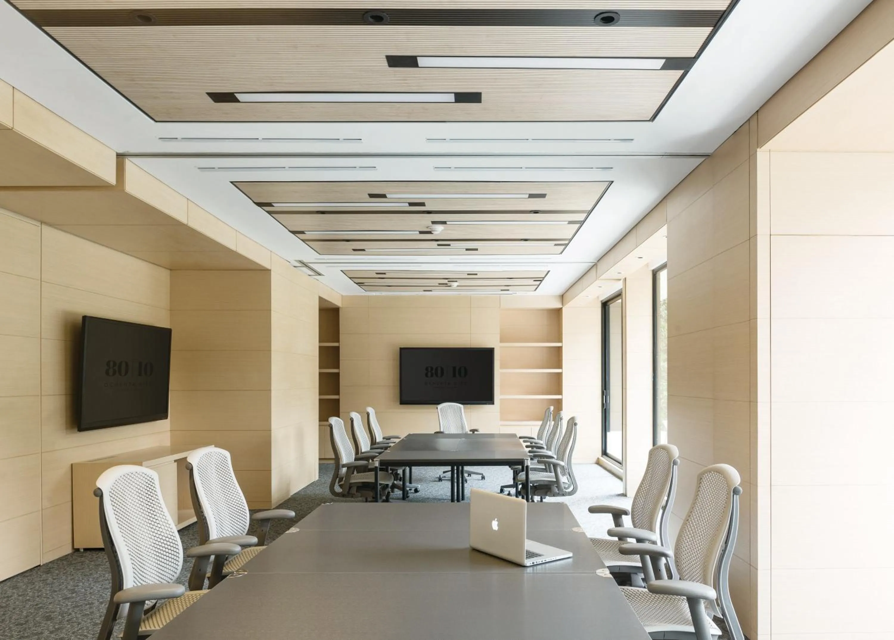 Meeting/conference room in 8010 Urban Living- Luxury Home Experience