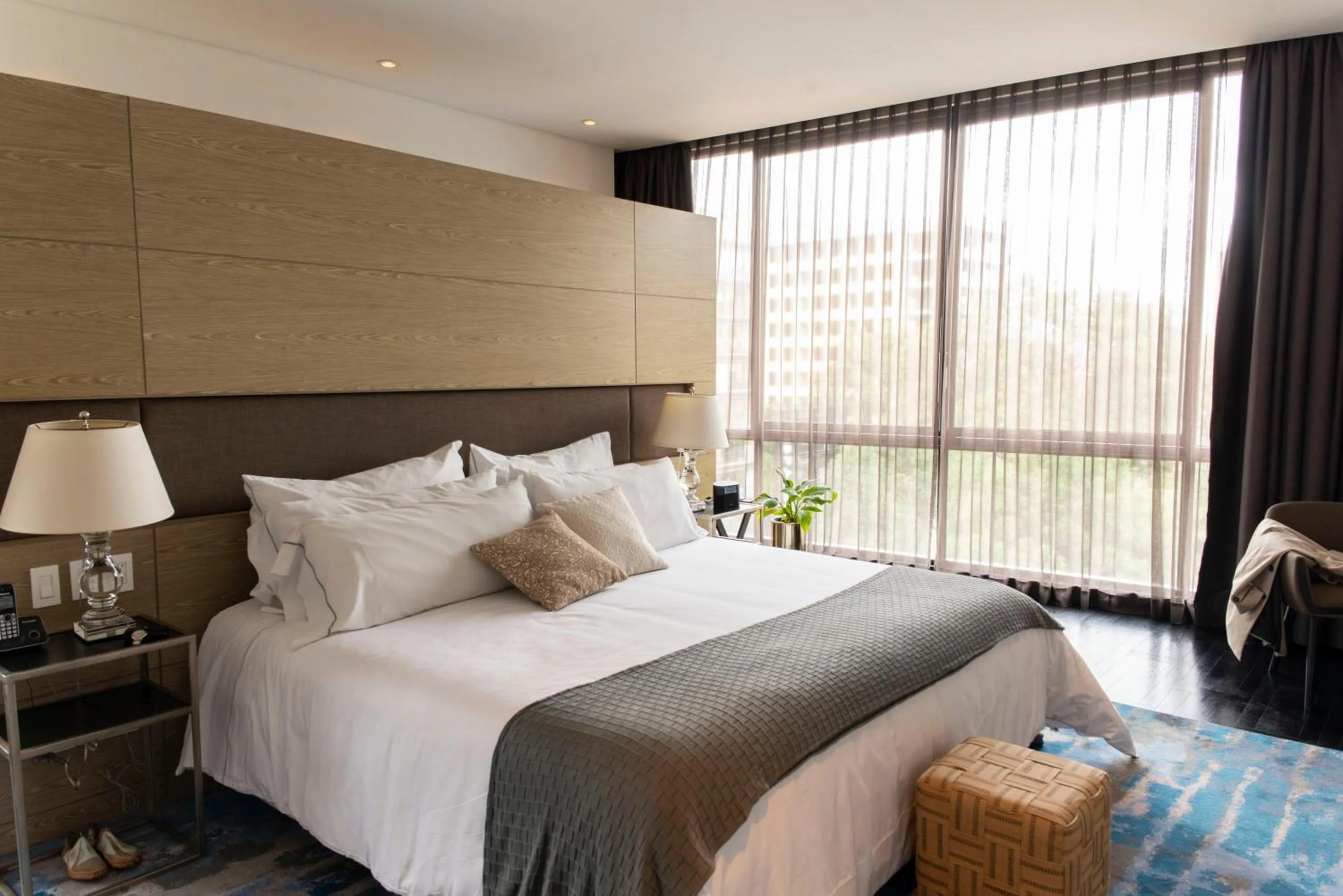 Bedroom, Bed in 8010 Urban Living- Luxury Home Experience