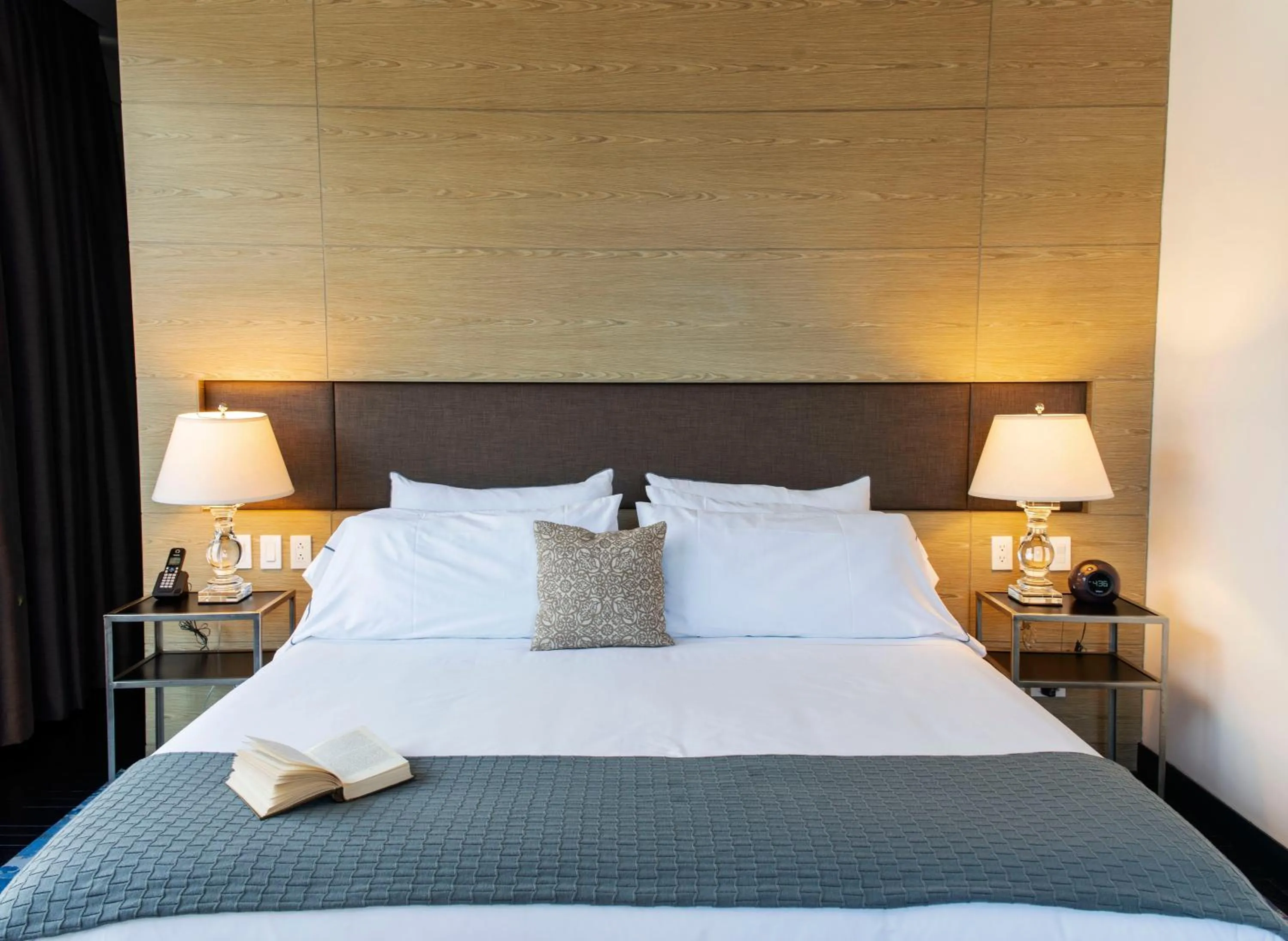 Bed in 8010 Urban Living- Luxury Home Experience