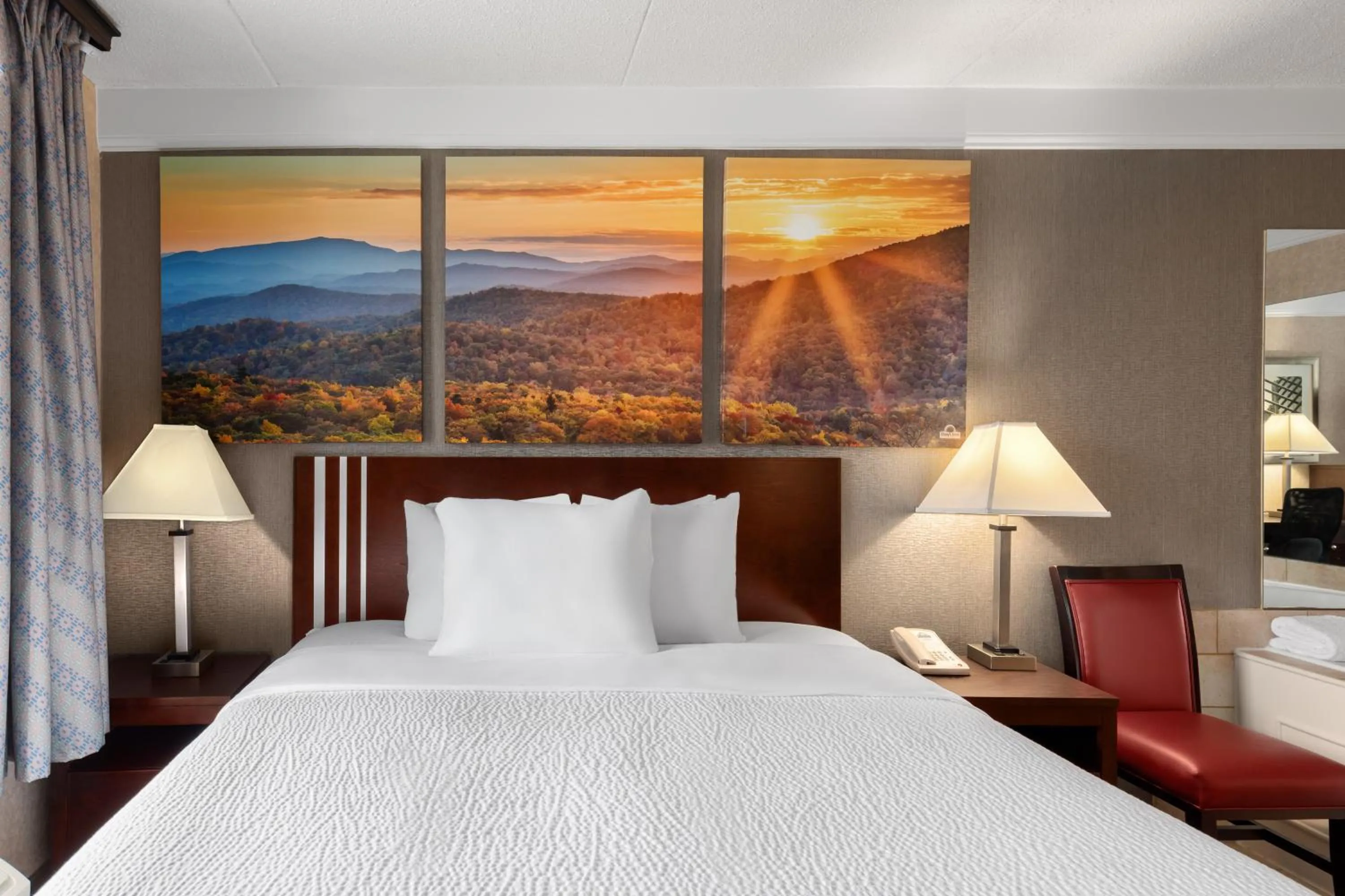 Bed in Days Inn by Wyndham Columbia Kentucky