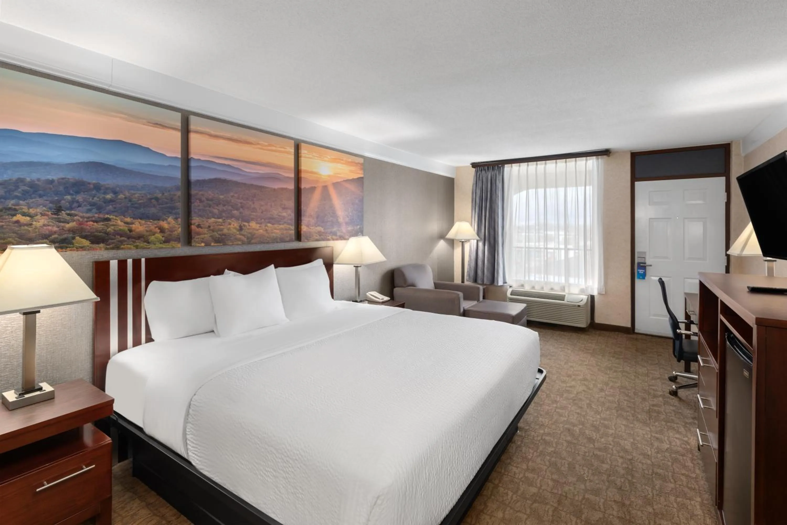 Bed in Days Inn by Wyndham Columbia Kentucky