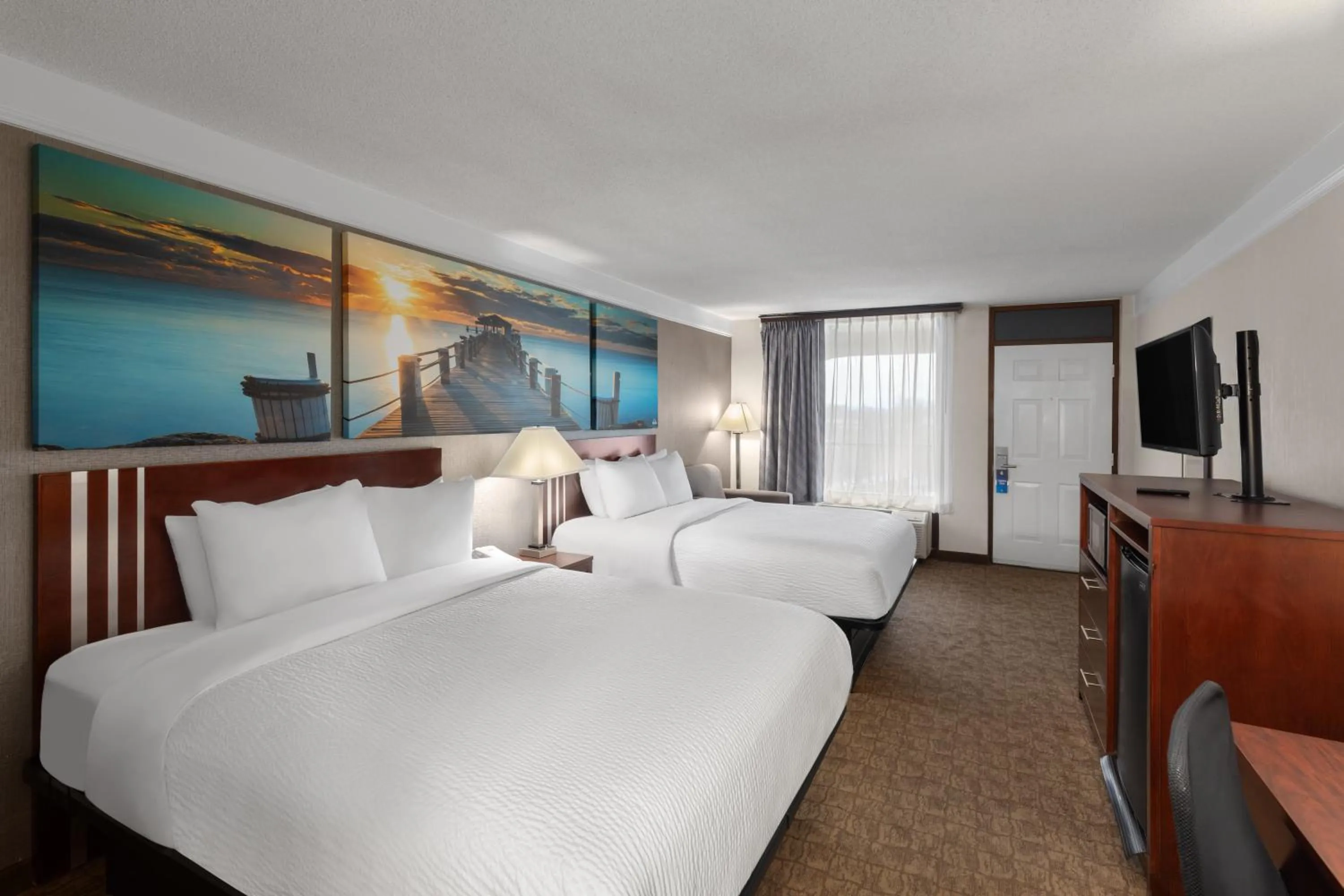 Bed in Days Inn by Wyndham Columbia Kentucky