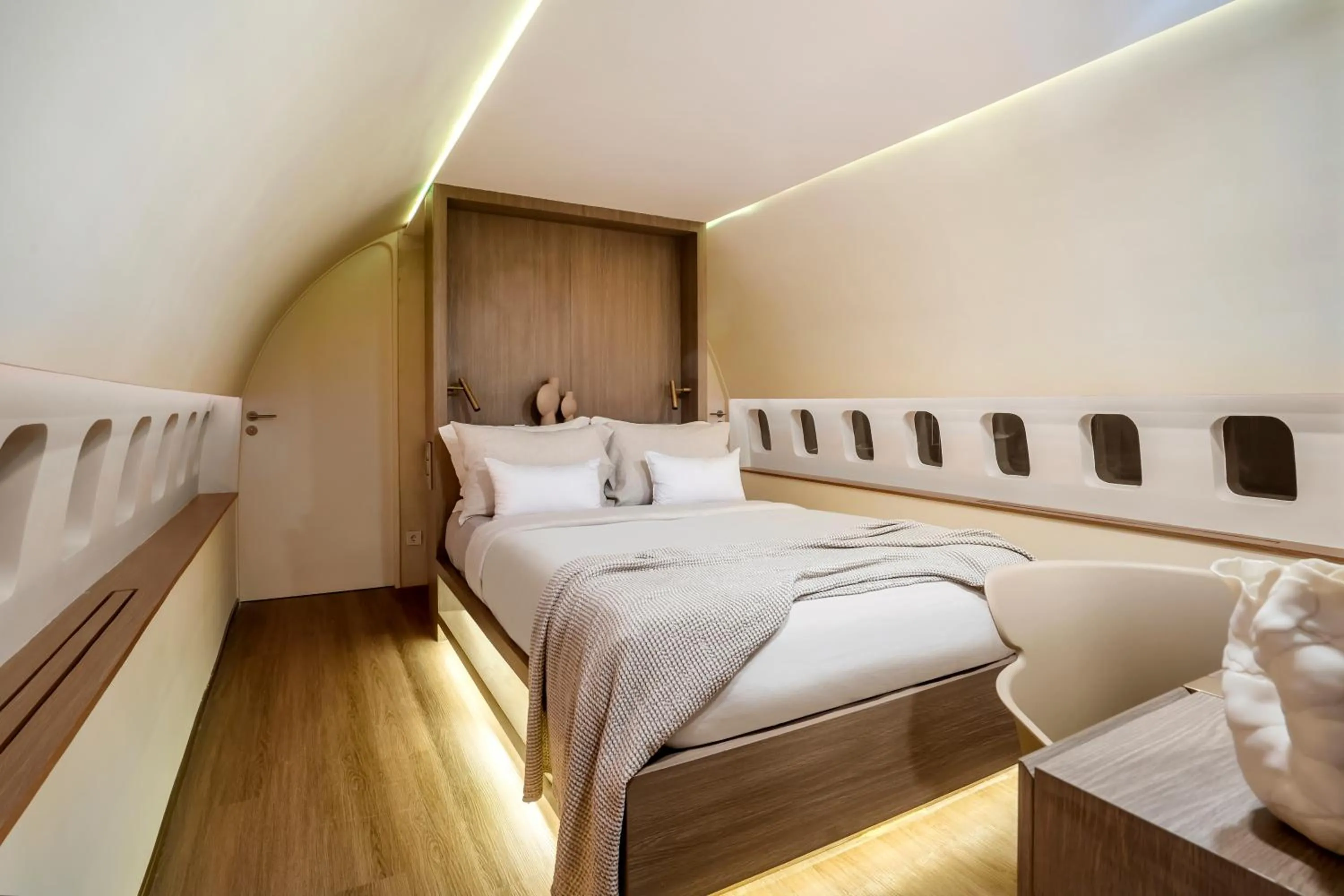 Bed in Private Jet Villa Uluwatu