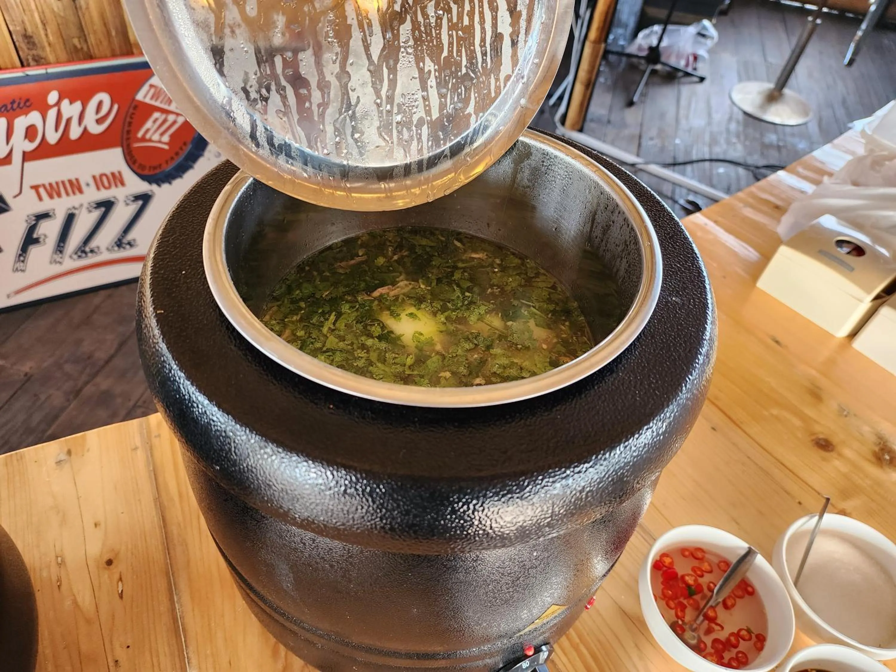 Food and drinks in บ้านไร่ วรรณ วาลย์ รีสอร์ท