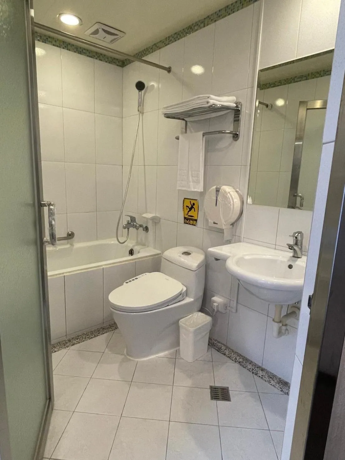 Bathroom in Hub Hotel Banqiao Branch