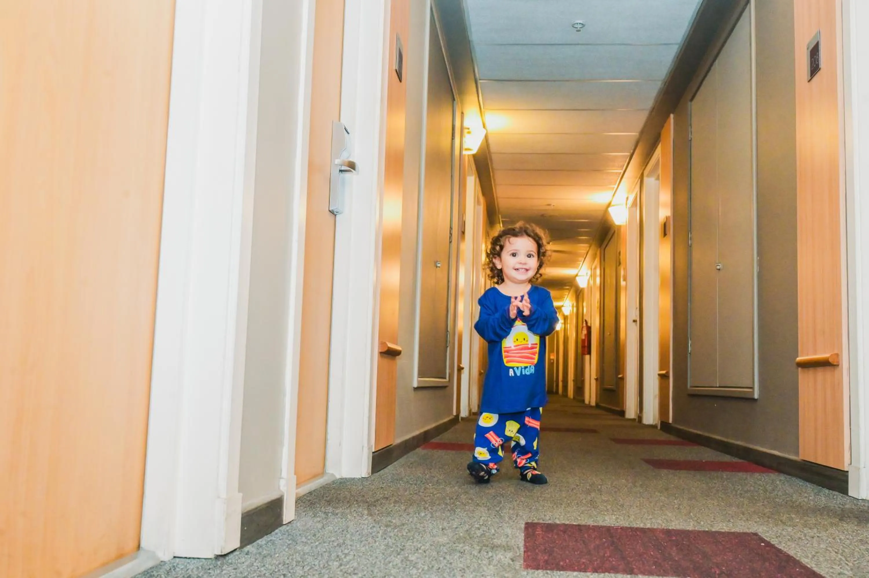 children in ibis Santiago Las Condes