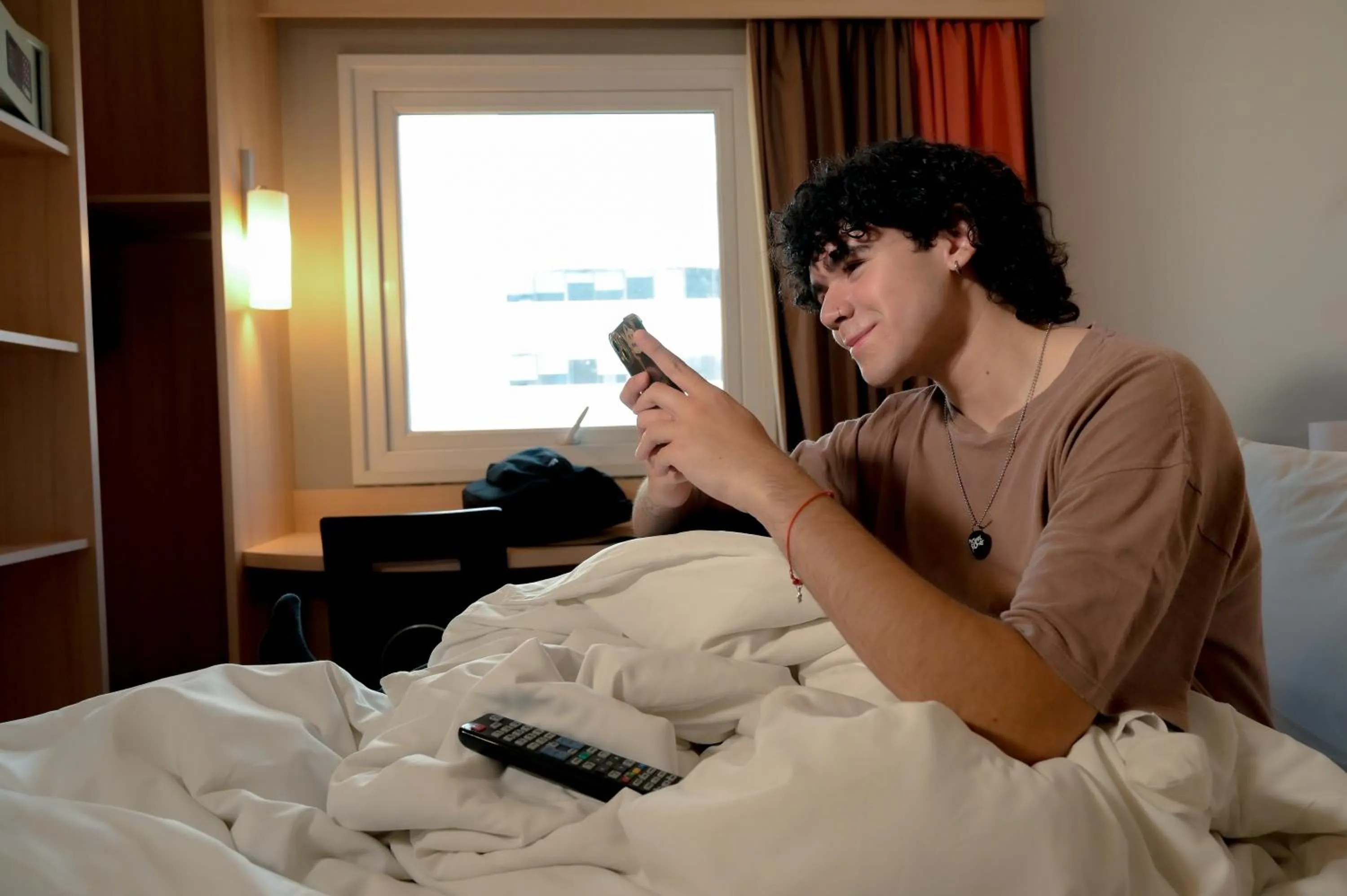 People, Bed in ibis Santiago Las Condes