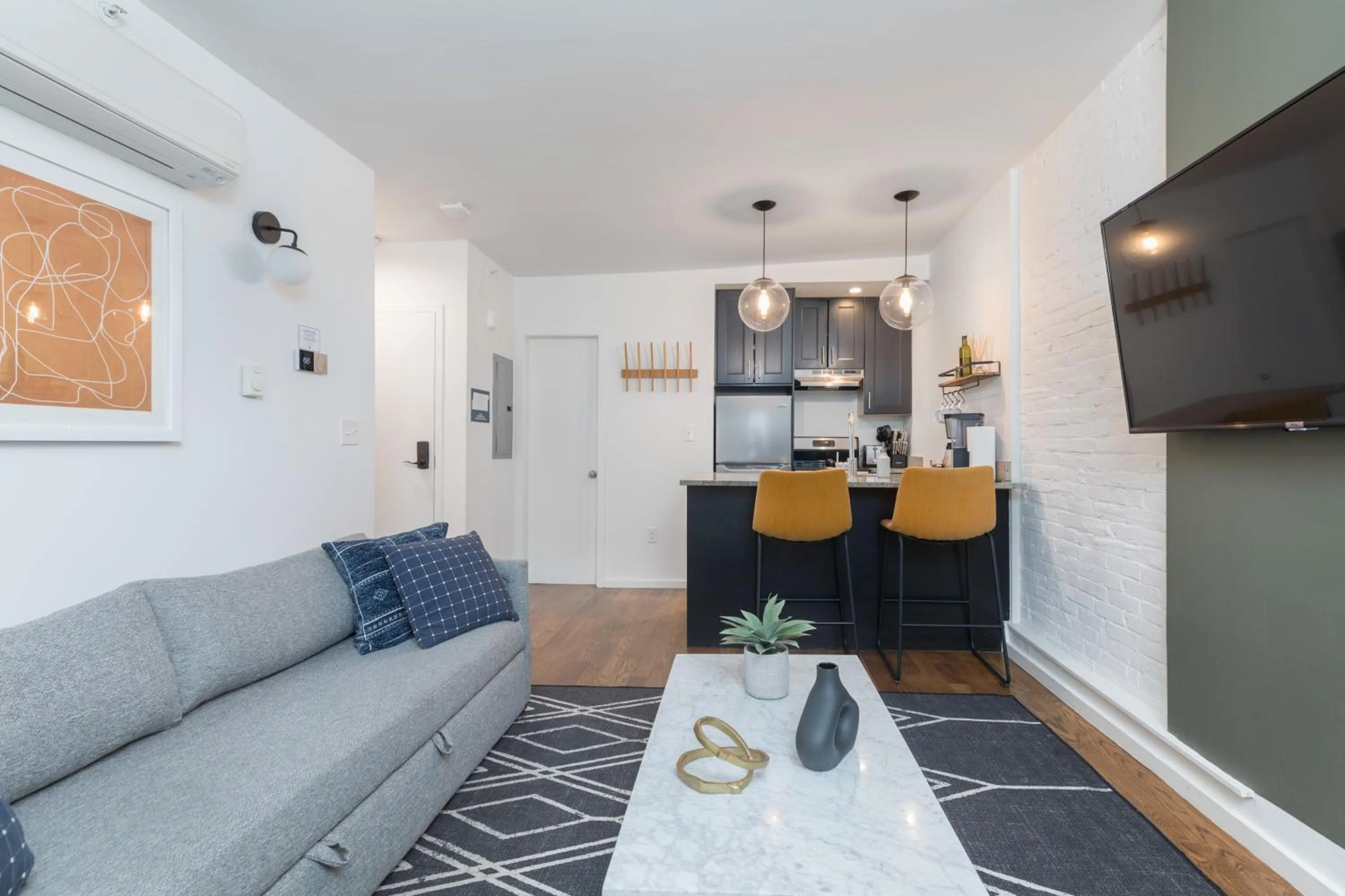 304 Newbury Street by Thatch