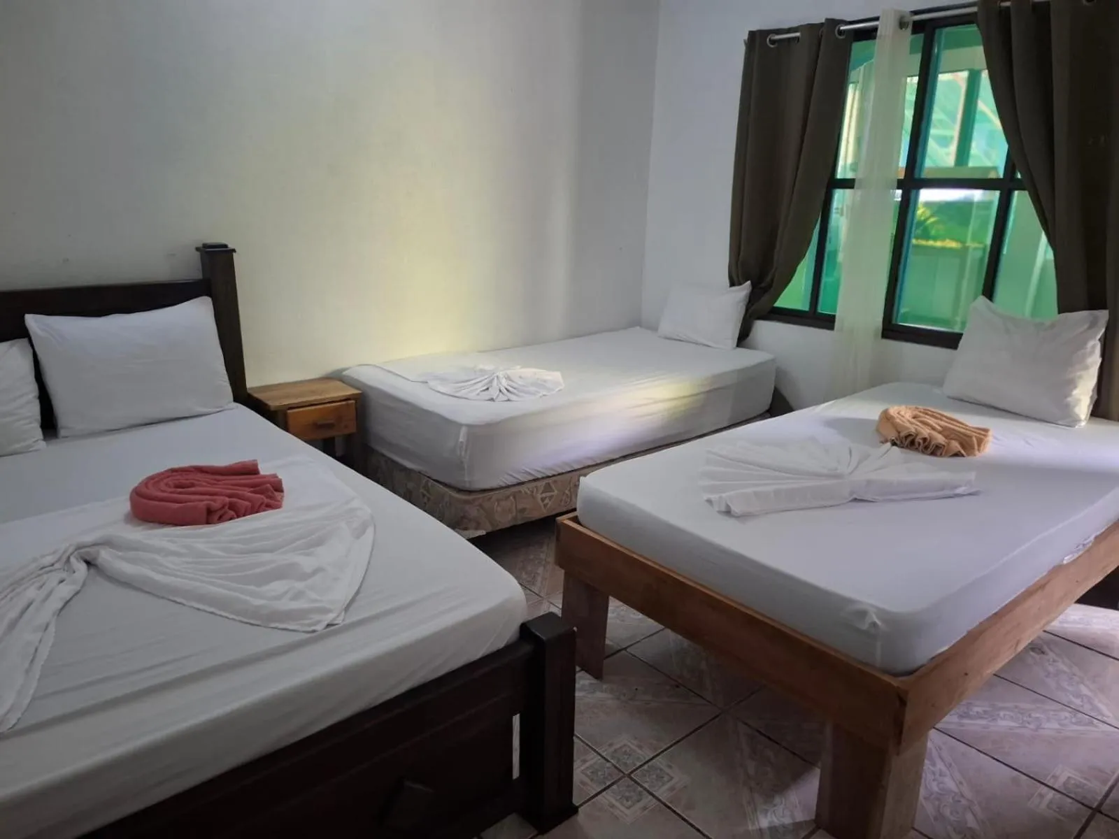 Bedroom, Bed in Cabinas Tortuguero Natural
