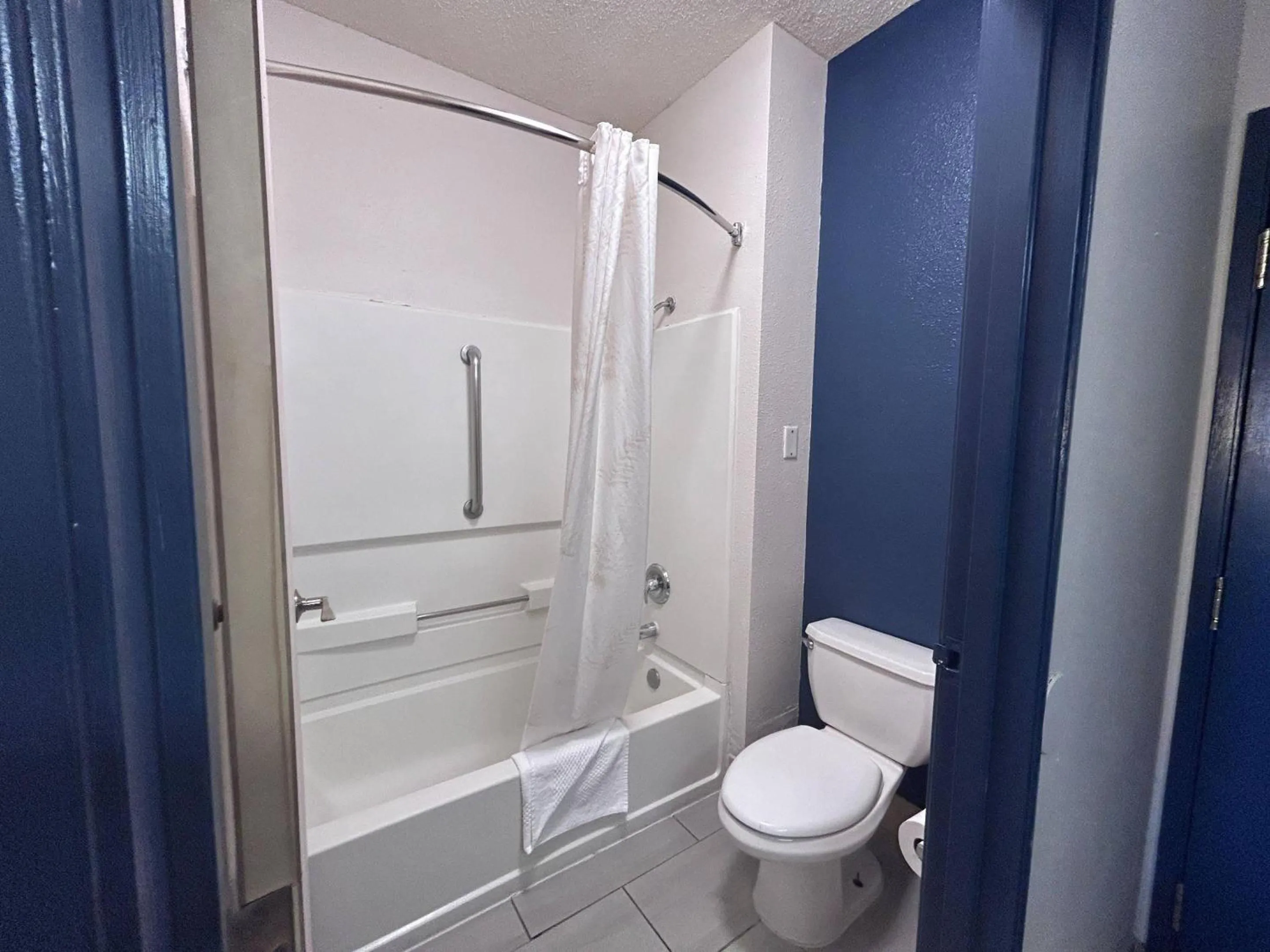 Bedroom in Quality Inn Denver Tech Center