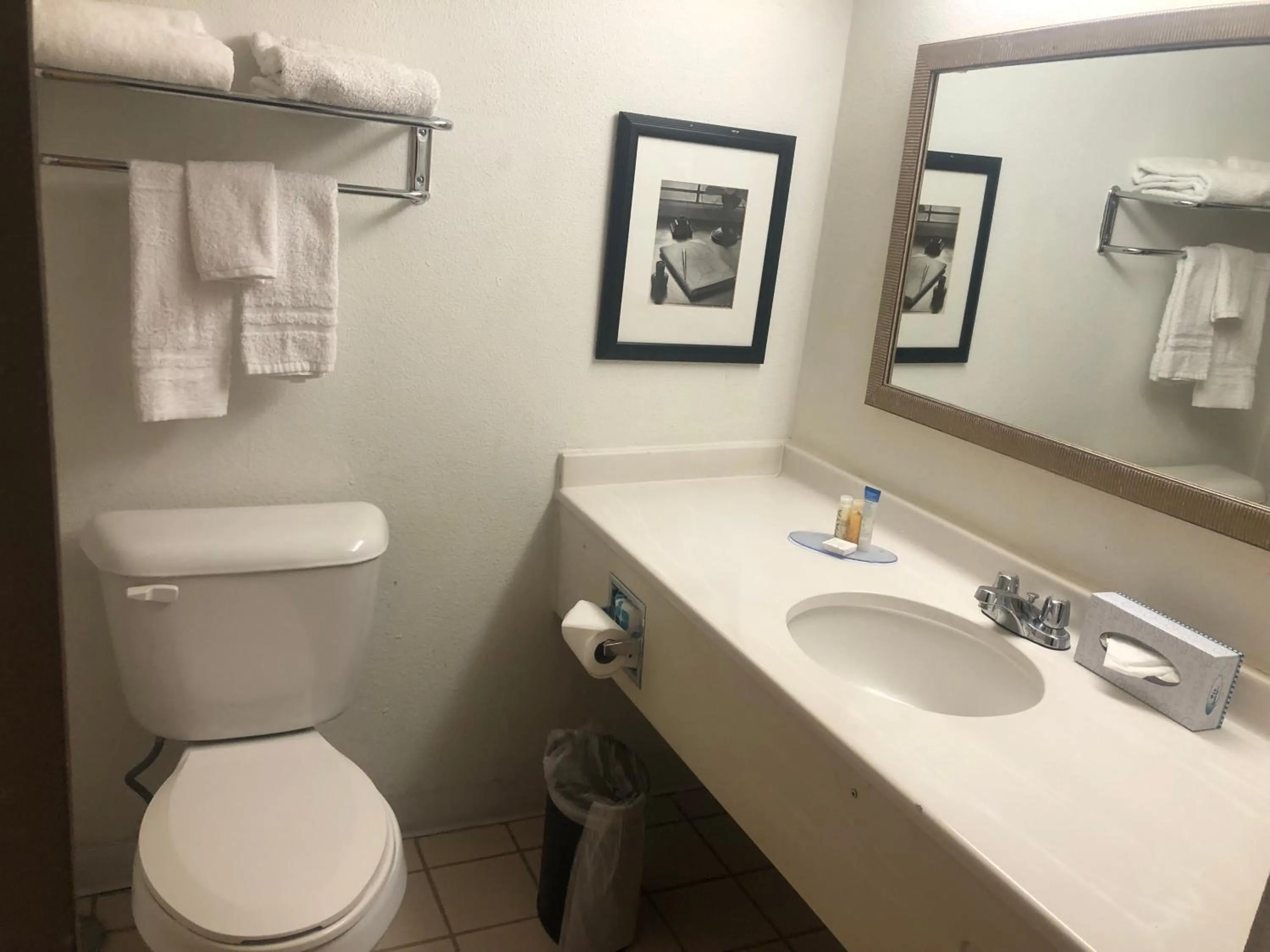 Bathroom in Inn at the Highland Denver Downtown