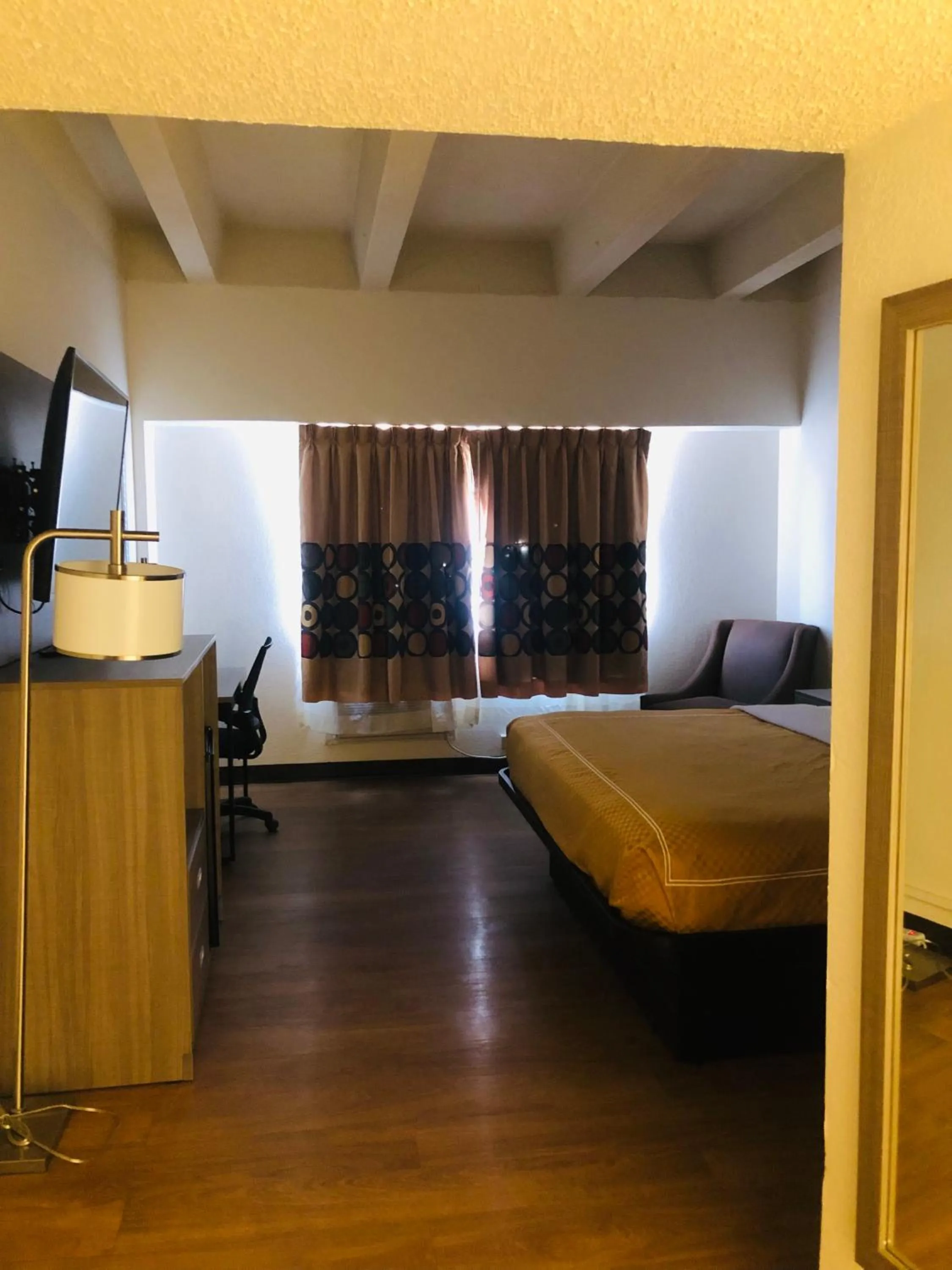 Bedroom, Bed in Inn at the Highland Denver Downtown