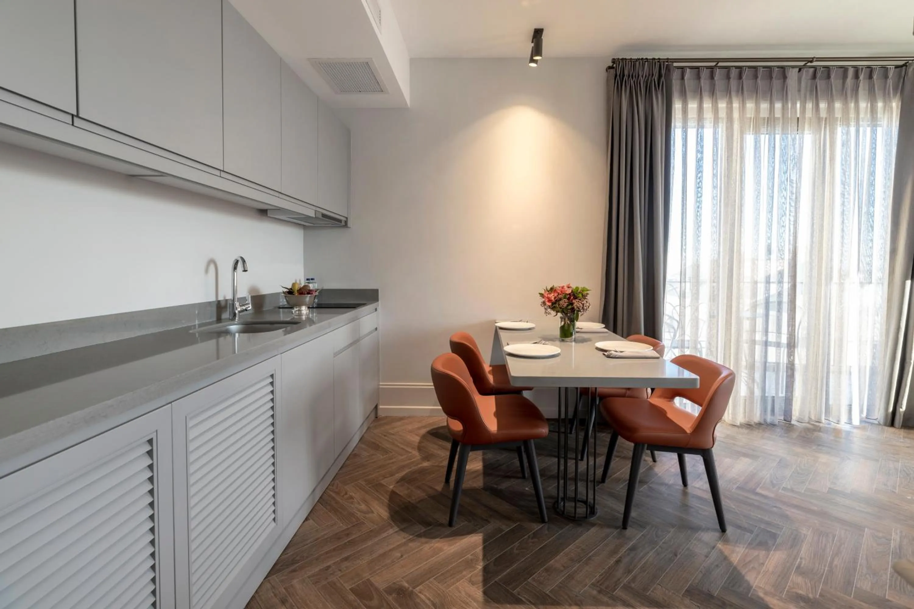 Kitchen or kitchenette in Wish More Hotel Şişli