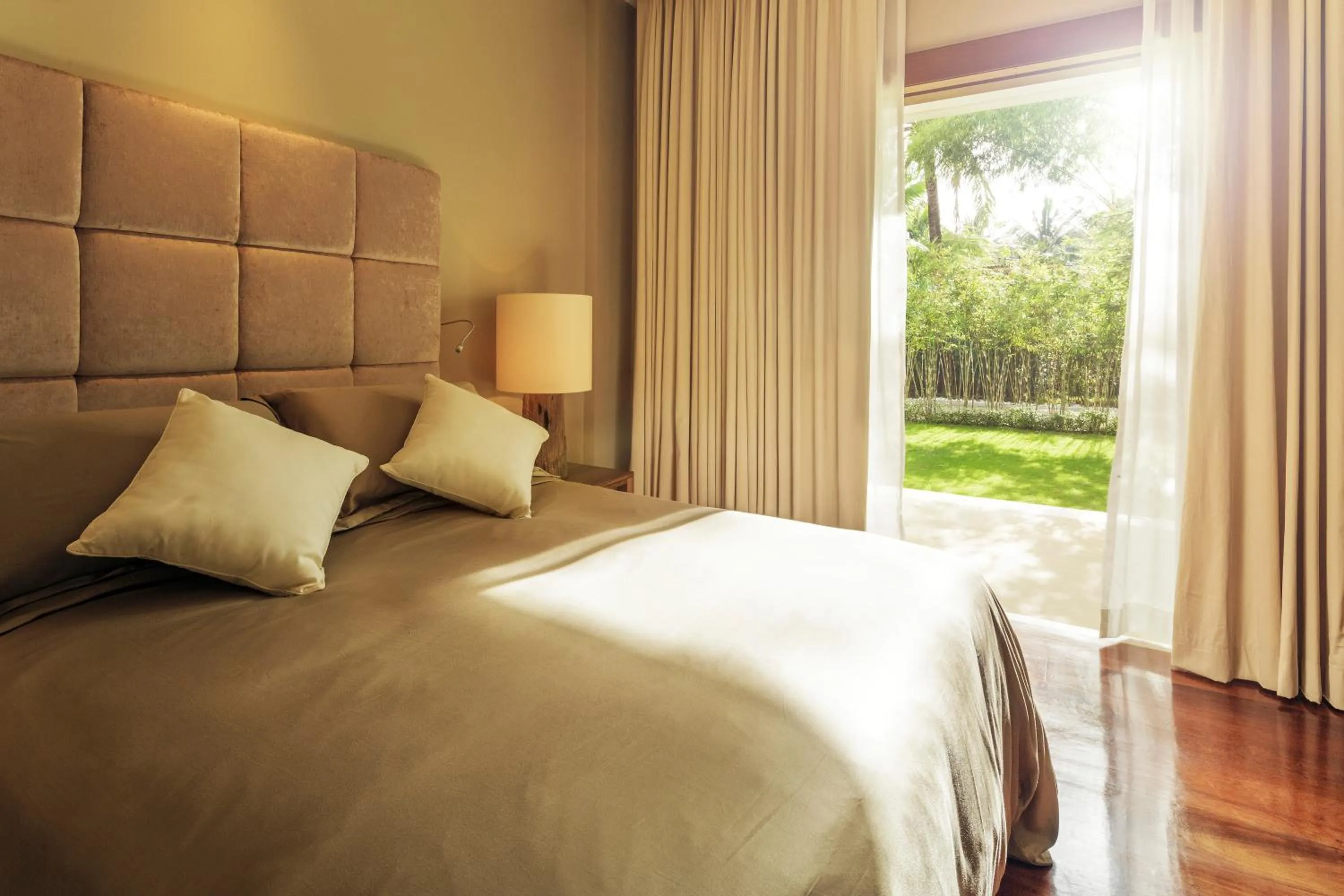 Decorative detail, Bed in Under the Stars Luxury Apartment